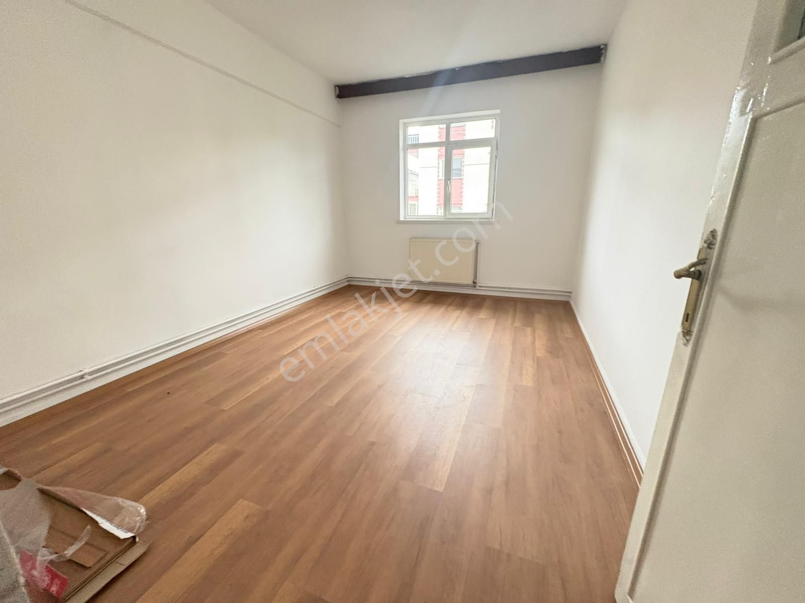 Göraldan 3+1 Geniş Metrajlı 3. Kat Ön Cephe Anadolu Bulvarı Yanı - Görsel 4