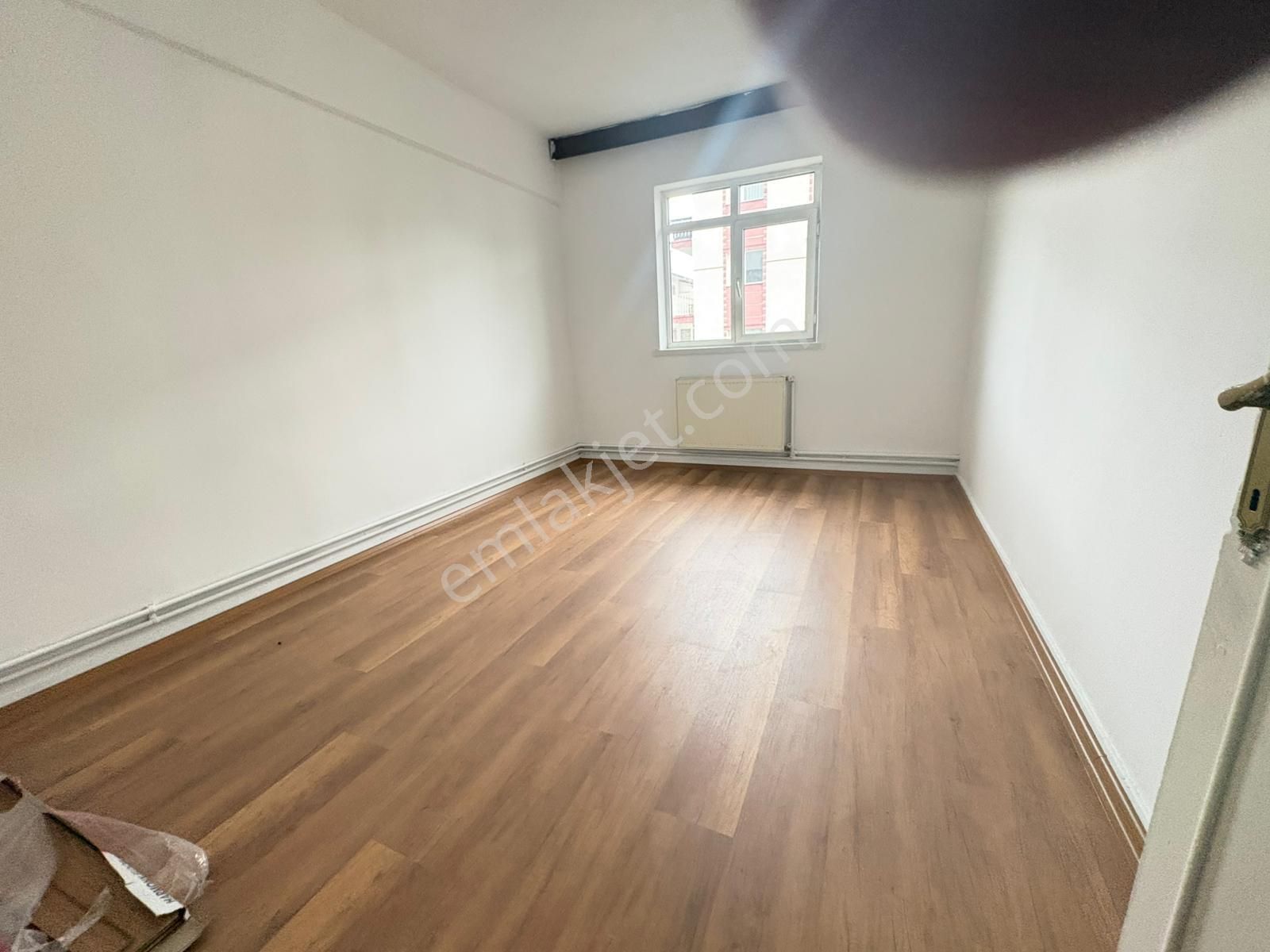 Göraldan 3+1 Geniş Metrajlı 3. Kat Ön Cephe Anadolu Bulvarı Yanı - Görsel 9