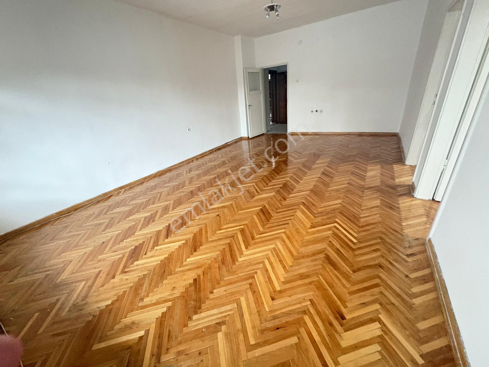 Göraldan 3+1 Geniş Metrajlı 3. Kat Ön Cephe Anadolu Bulvarı Yanı - Görsel 20