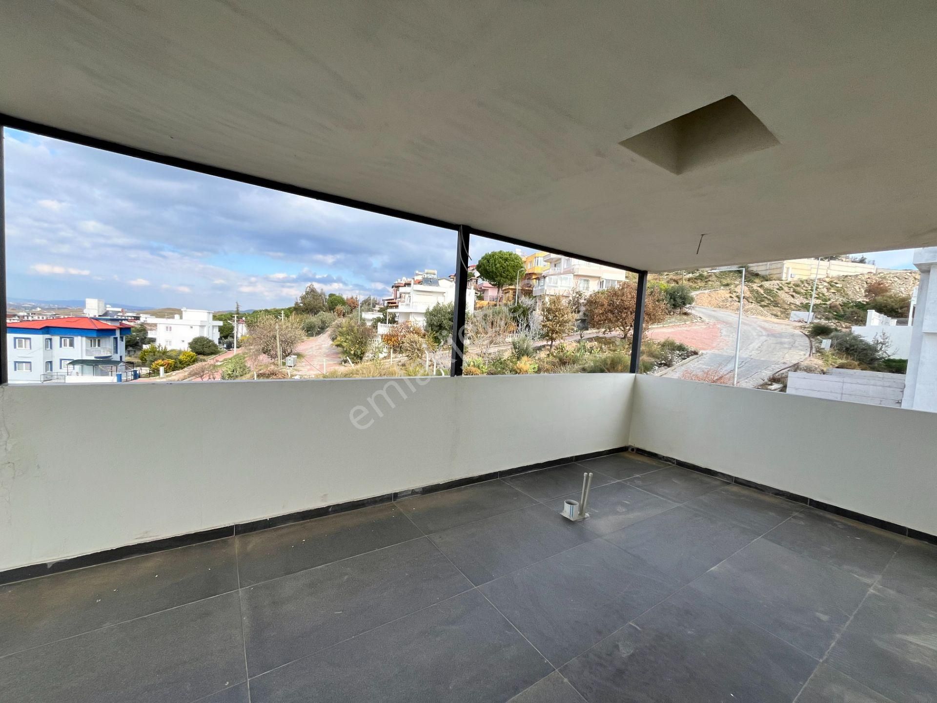 Seferihisar Akarca’da Deniz Manzaralı, Havuzlu Sitede Sıfır 3+1 Villalar - Görsel 28