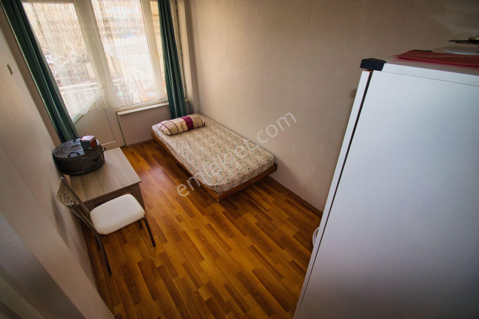 🟣🟣aktiften Akçay'da Arakatın Huzuru Çift Balkonun Keyfi;merkezi Konumda Denize 100m 2+1 Daire - Görsel 19