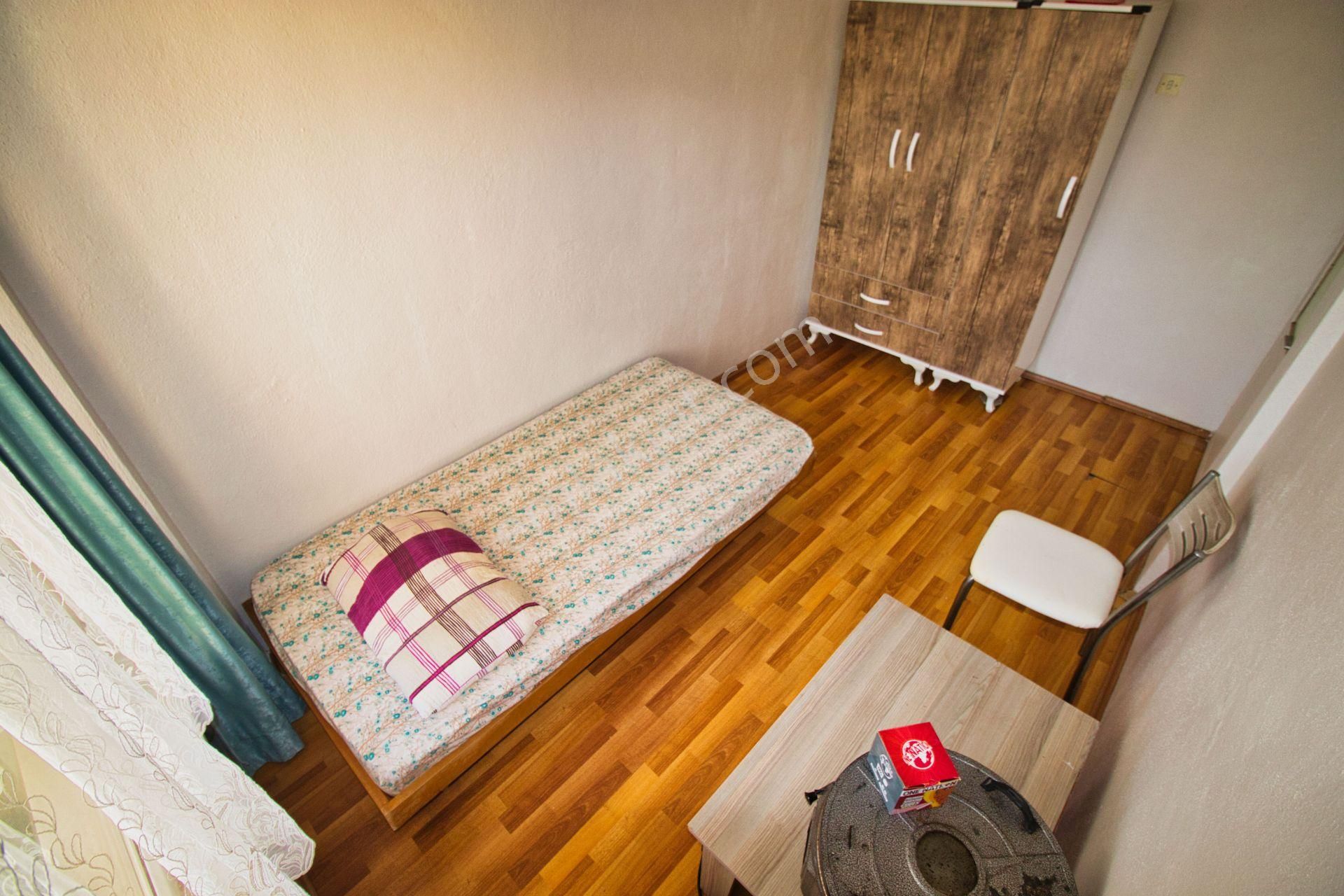 🟣🟣aktiften Akçay'da Arakatın Huzuru Çift Balkonun Keyfi;merkezi Konumda Denize 100m 2+1 Daire - Görsel 22