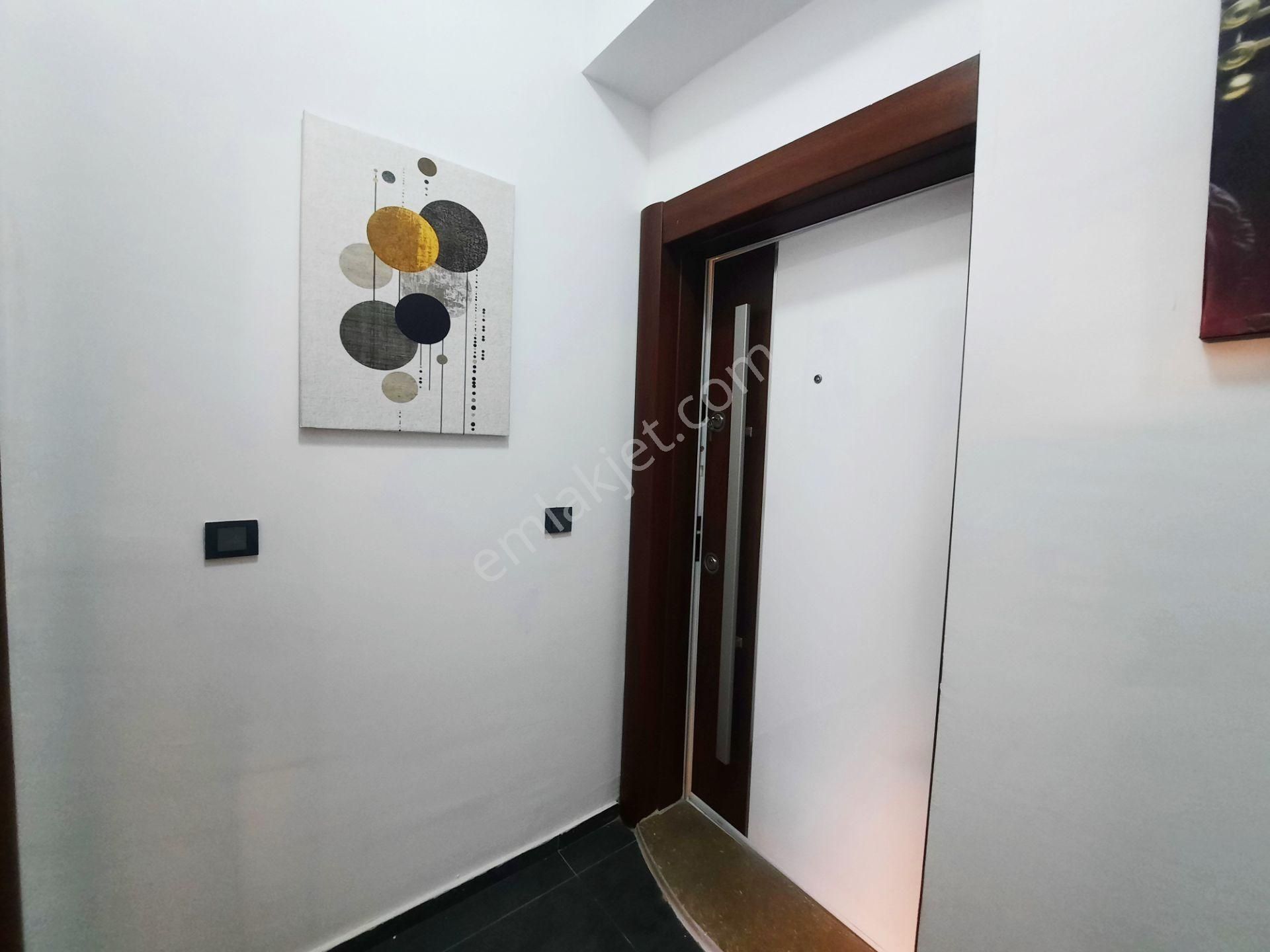 Şehir Merkezinde Lüks İşçilikli 2.kat.. - Görsel 14