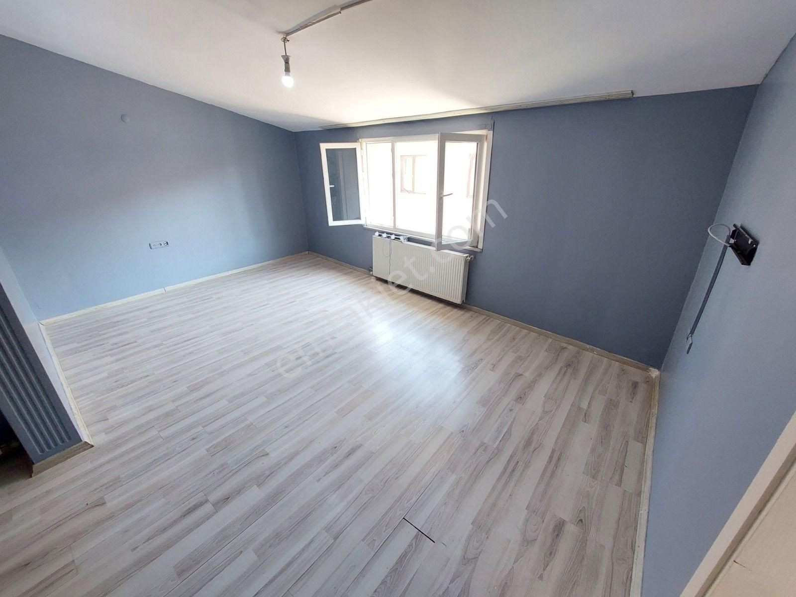 Gaziosmanpaşa Karlıtepe Mahallesinde 1+0/55m2/4. Katta Stüdyo Kiralık Daire - Görsel 2