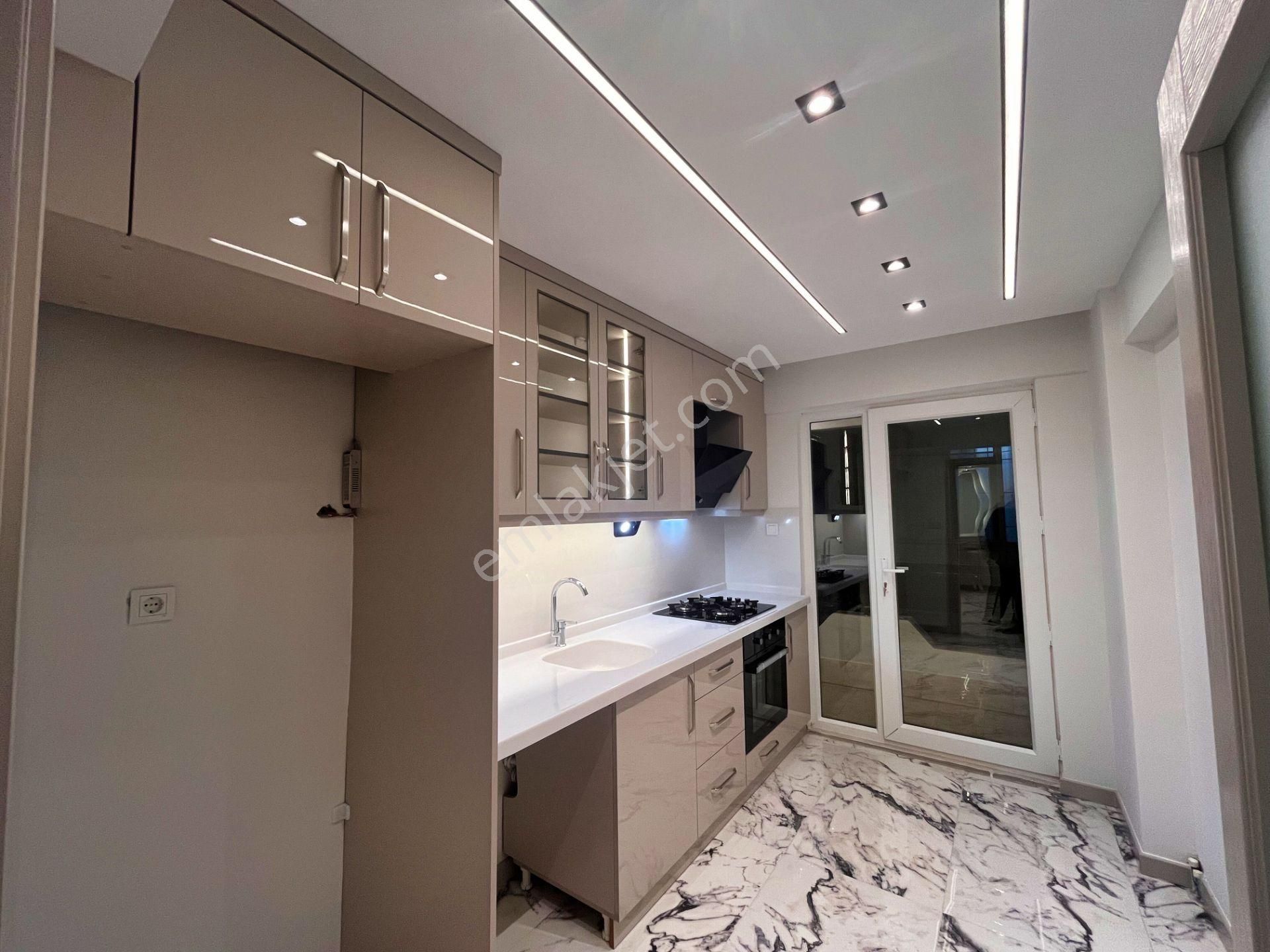 🛑🛑aktif'ten Akçay'da Ayrı Mutfak Ve Çift Wc İle Konforlu Şık Tasarım Satılık 3+1 Daire