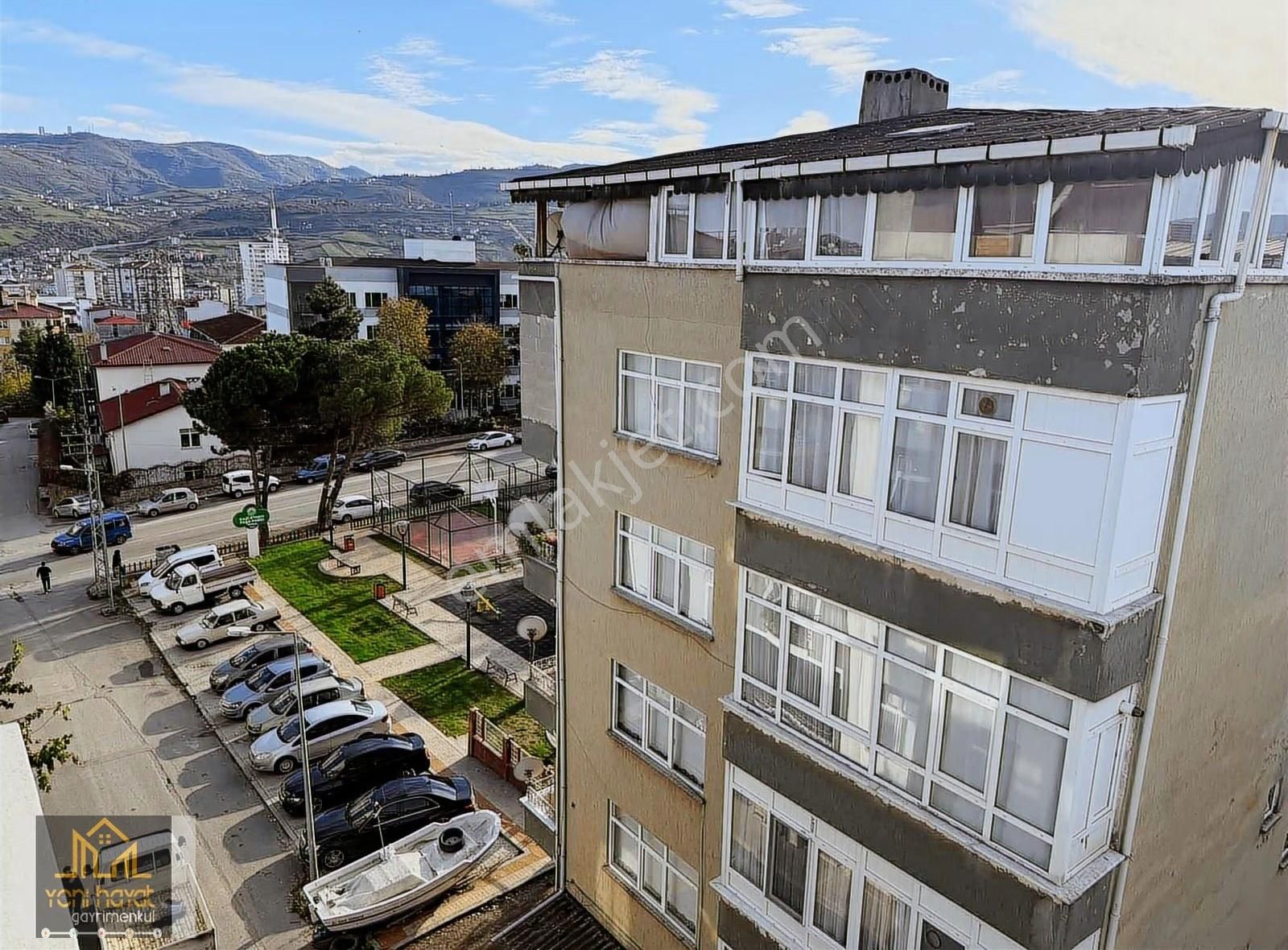 İlkadım Yaşardoğuda Caddeye Yakın Masrafsız Dubleks Daire - Görsel 32