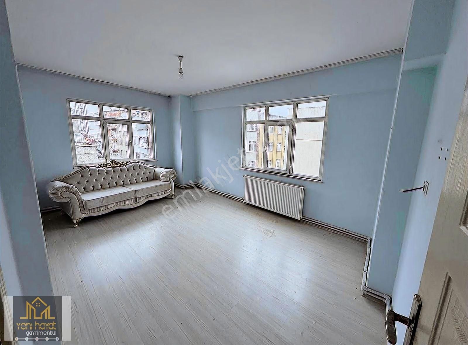 Zeytinlik Mahallesinde Kat Mülkiyetli Ara Kat 2+1 Satılık Daire