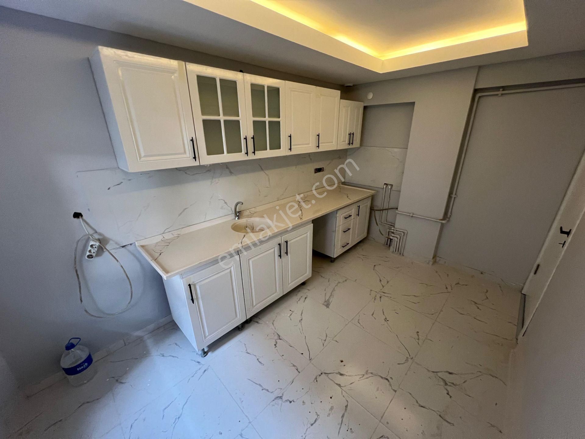 Ayvalı Gazze Caddesi Üzeri Antares Avm Yanı Lüks 2+1 Daire - Görsel 8