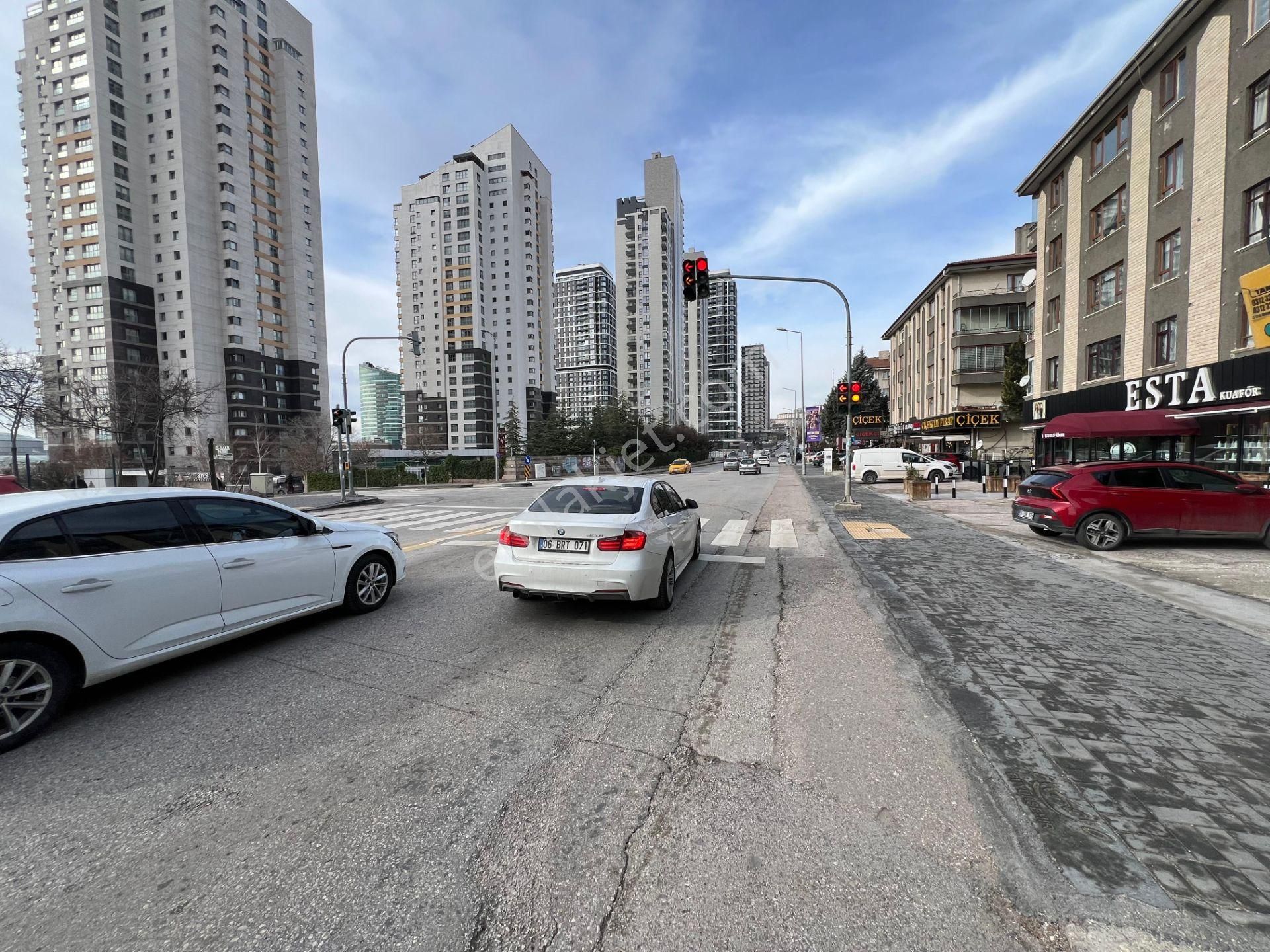 Ayvalı Gazze Caddesi Üzeri Antares Avm Yanı Lüks 2+1 Daire - Görsel 25