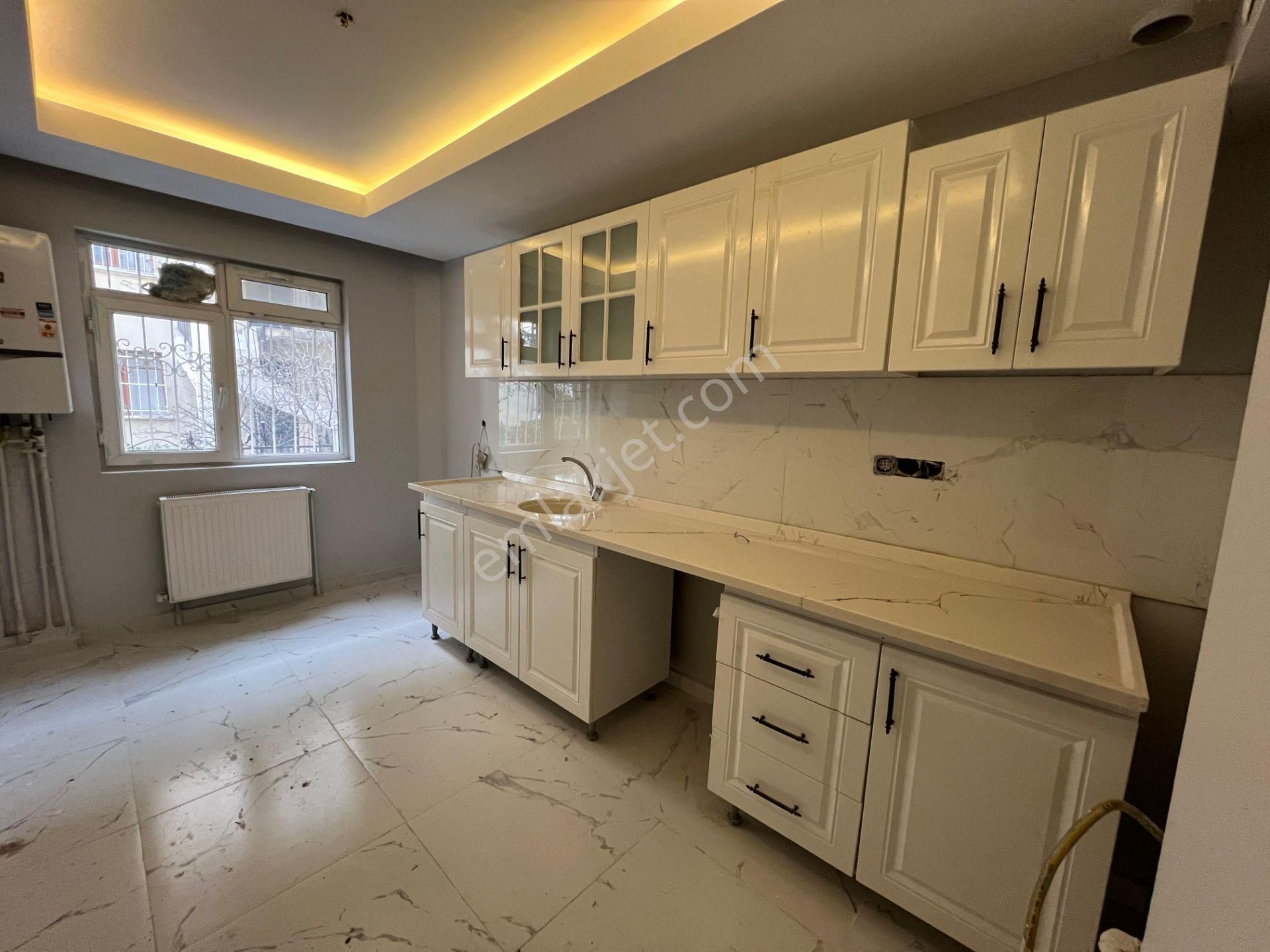 Ayvalı Gazze Caddesi Üzeri Antares Avm Yanı Lüks 2+1 Daire - Görsel 10