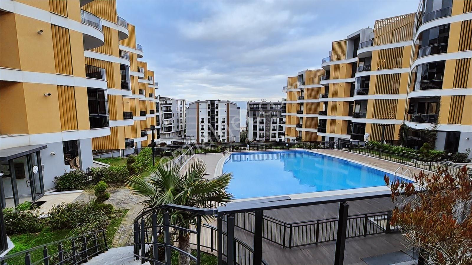 K2 Pera Güzelyalı Mevsim Mudanya Ara Kat 2+1 Satılık Daire - Görsel 3