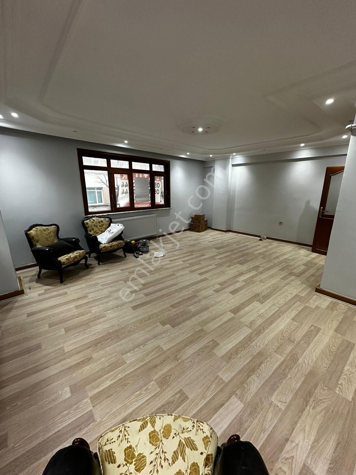 Fatih, Balipaşa'da | Otobüs & Metroya 3 Dk | Geniş 3 +1 Kiralık