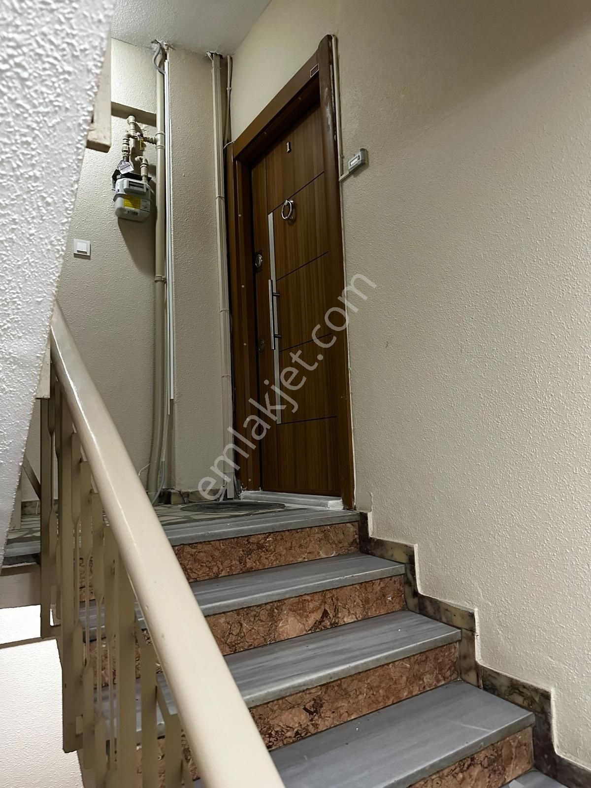 Fatih, Balipaşa'da | Otobüs & Metroya 3 Dk | Geniş 3 +1 Kiralık - Görsel 11