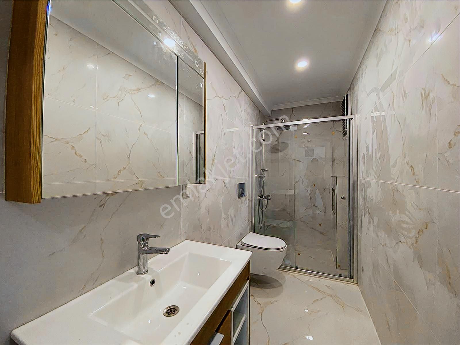 Remax Anı 'dan Bahçelievler 'de Sıfır 2+1 Kiralık Daire - Görsel 8