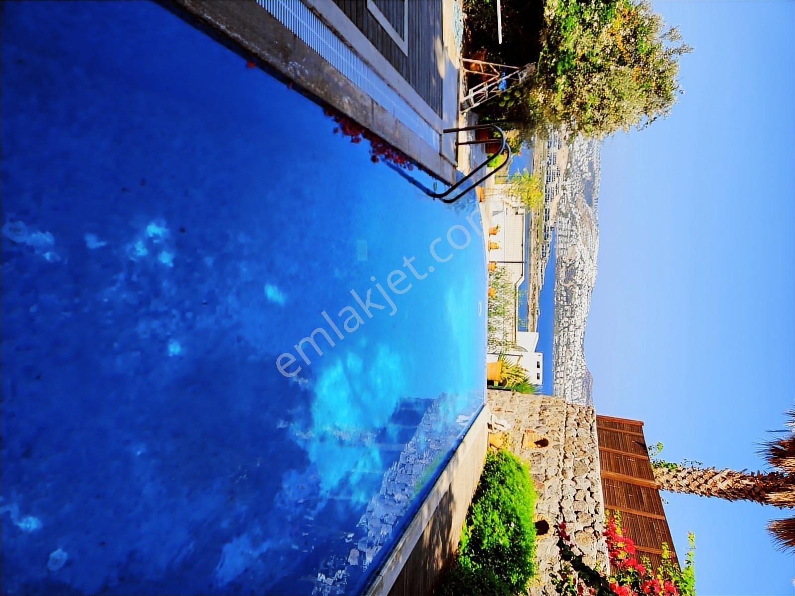 Bodrum Türkbükünde Arsa Fiyatına Malikane 6+2 / 400 M2 - Görsel 3