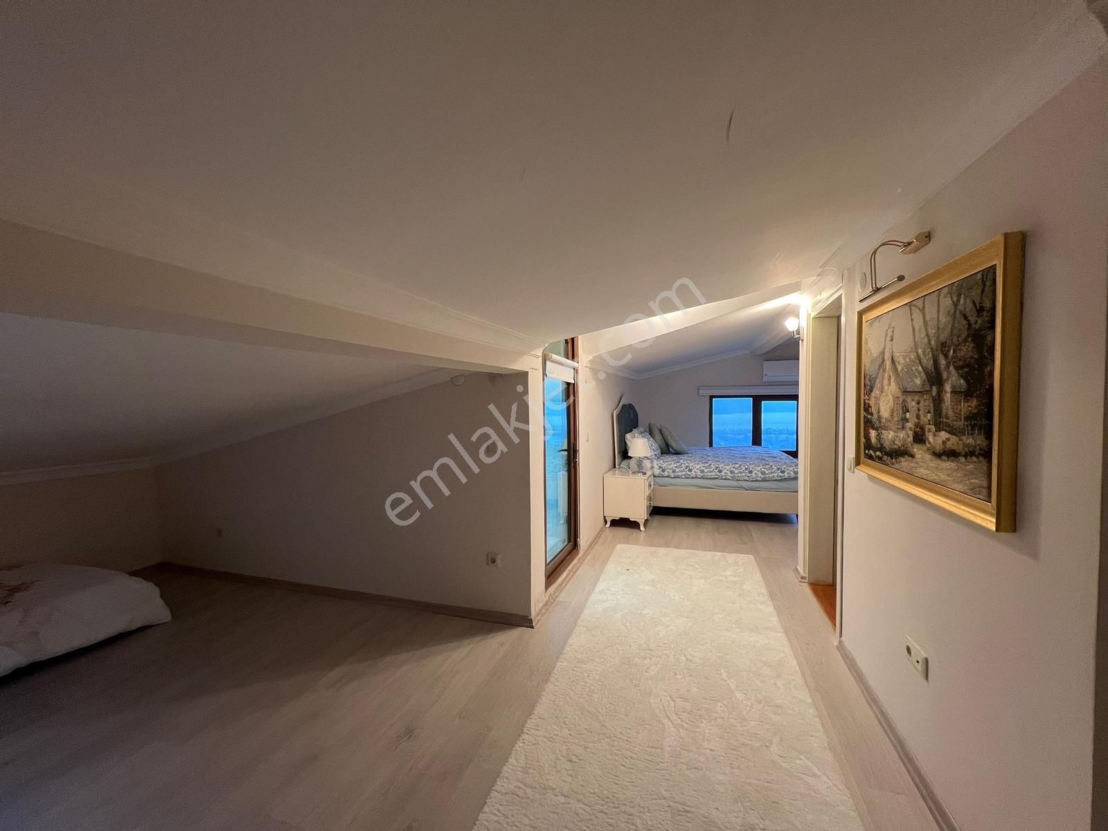 Kurtköy Dibektaş Mah'de Satılık Göl Manzaralı Villa - Görsel 20