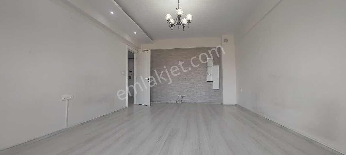 Naz Bayrak Üstü Pırlanta Sitesinde 3+1 Kiralık Daire - Görsel 8