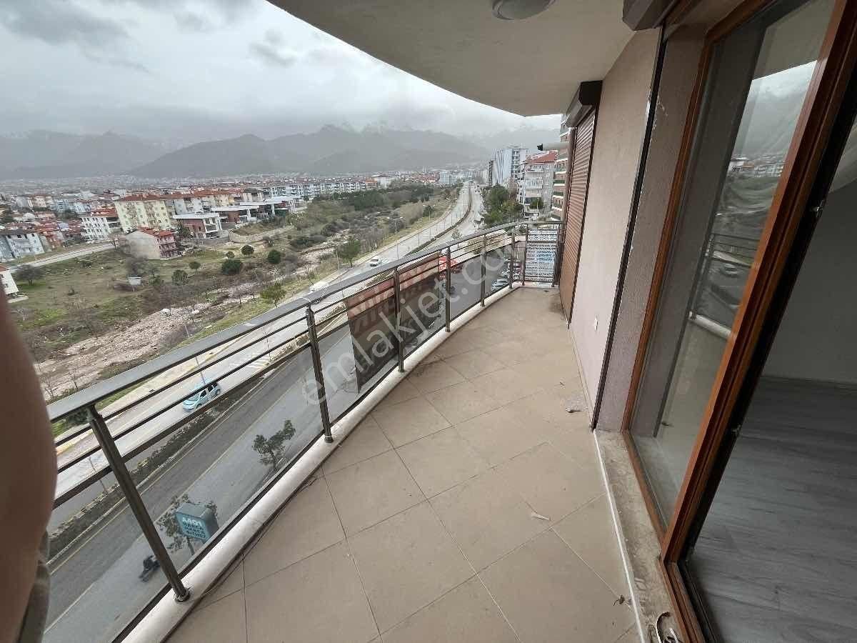 Naz Bayrak Üstü Pırlanta Sitesinde 3+1 Kiralık Daire - Görsel 11