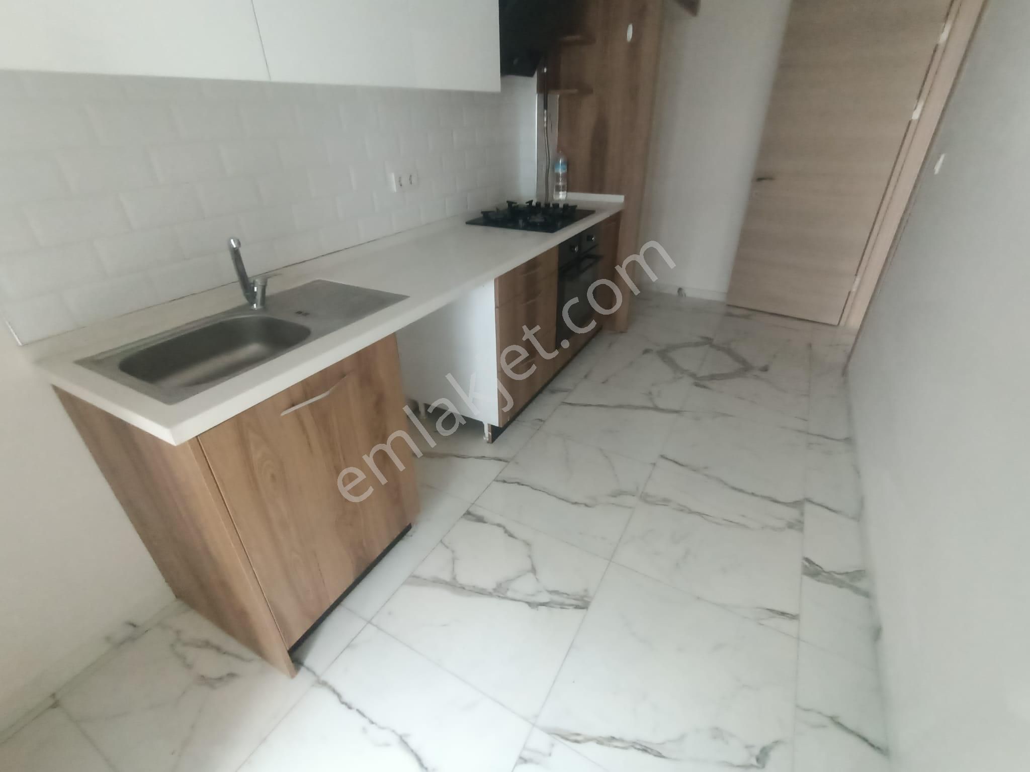 Yeni Girne Yakını 2+1 Doğalgazlı Bakımlı Ara Kat Daire - Görsel 21