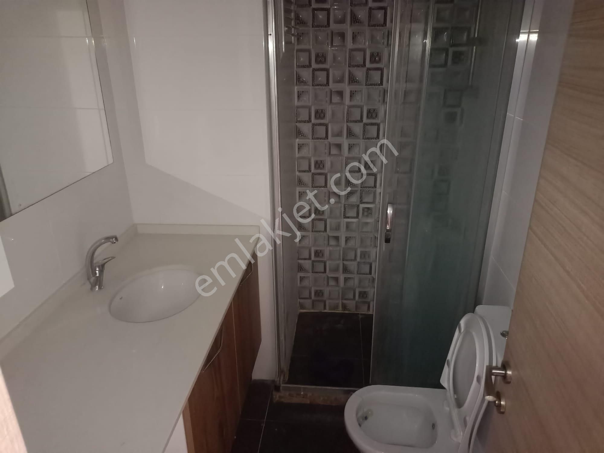 Yeni Girne Yakını 2+1 Doğalgazlı Bakımlı Ara Kat Daire - Görsel 17