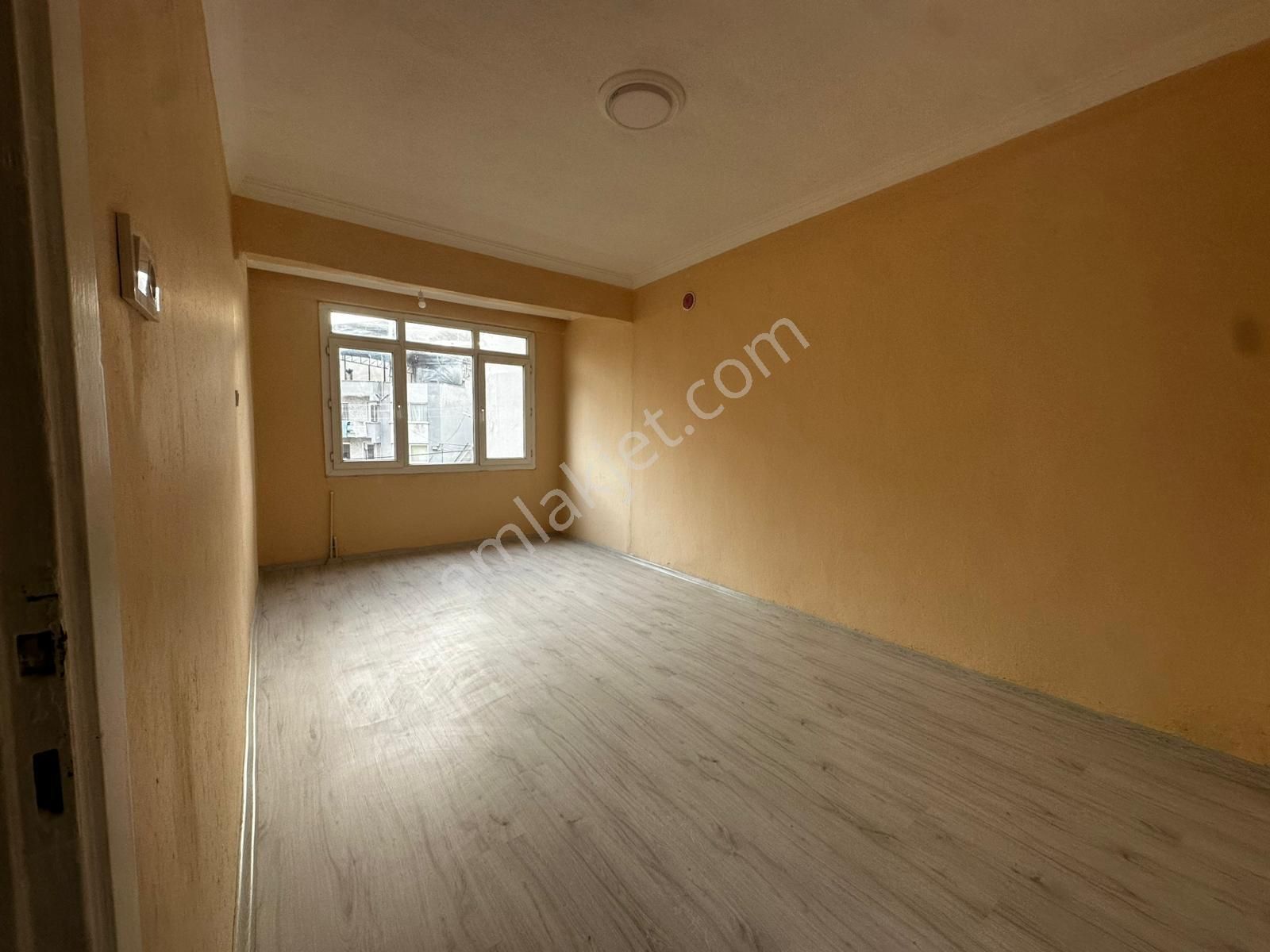 Turpa Konumev'den Yunus Emre Mahallesi'nde Kiralık 2+1 Daire - Görsel 6