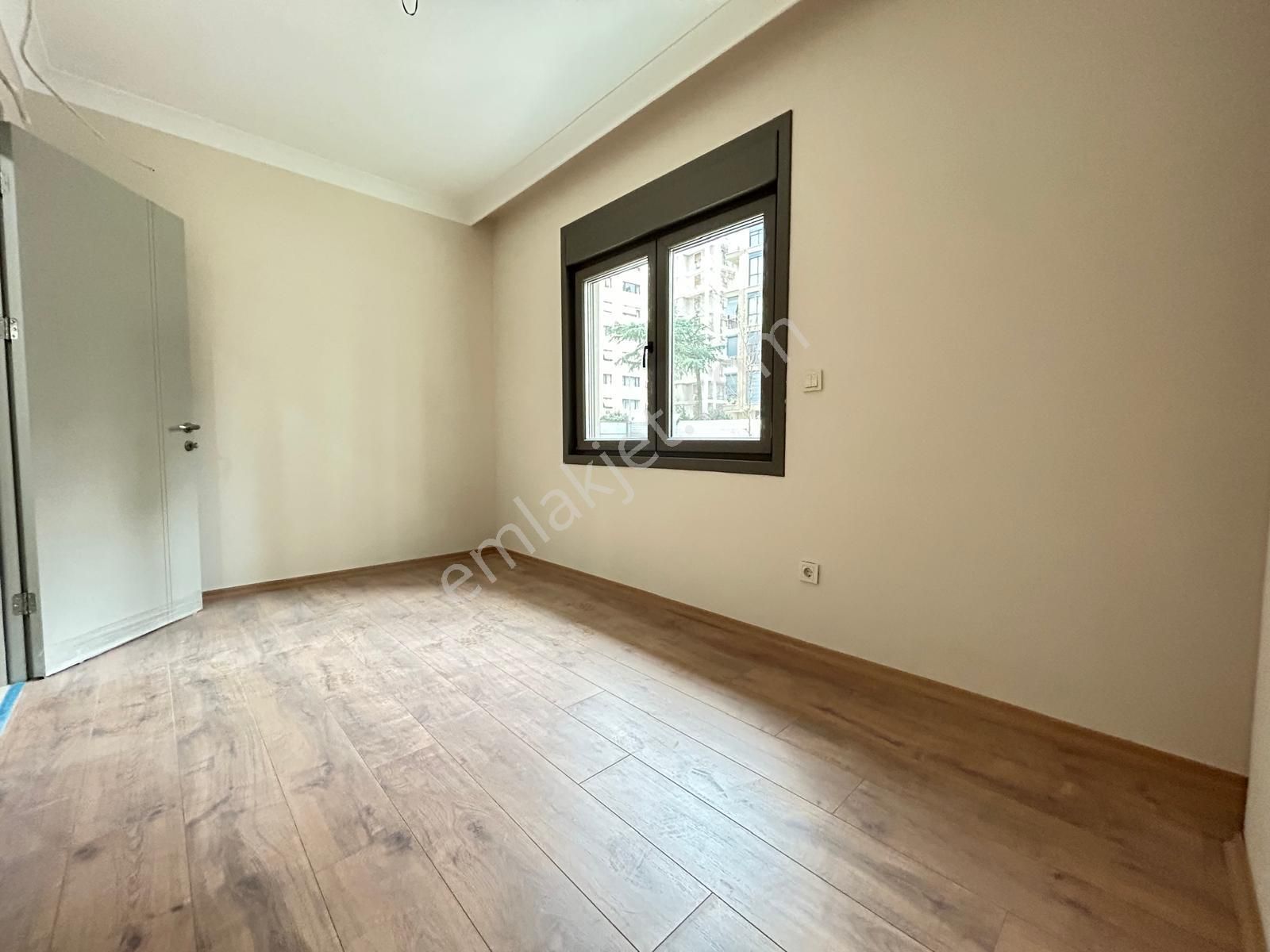 Sudiye'de Sıfır Bağdat Caddesine Yürüme Mesafesin De Balkonlu Net 65m2 2+1 - Görsel 11