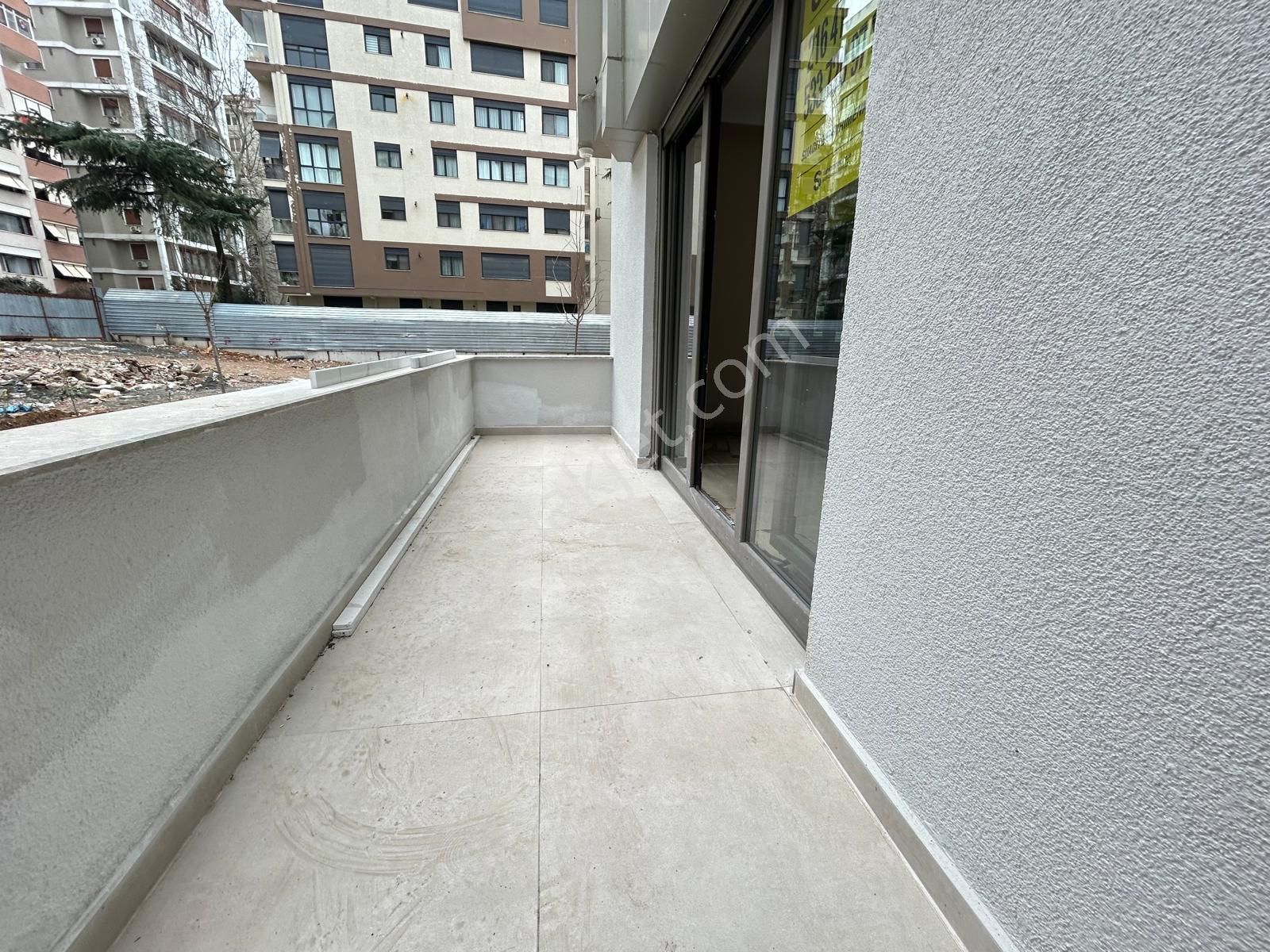 Sudiye'de Sıfır Bağdat Caddesine Yürüme Mesafesin De Balkonlu Net 65m2 2+1