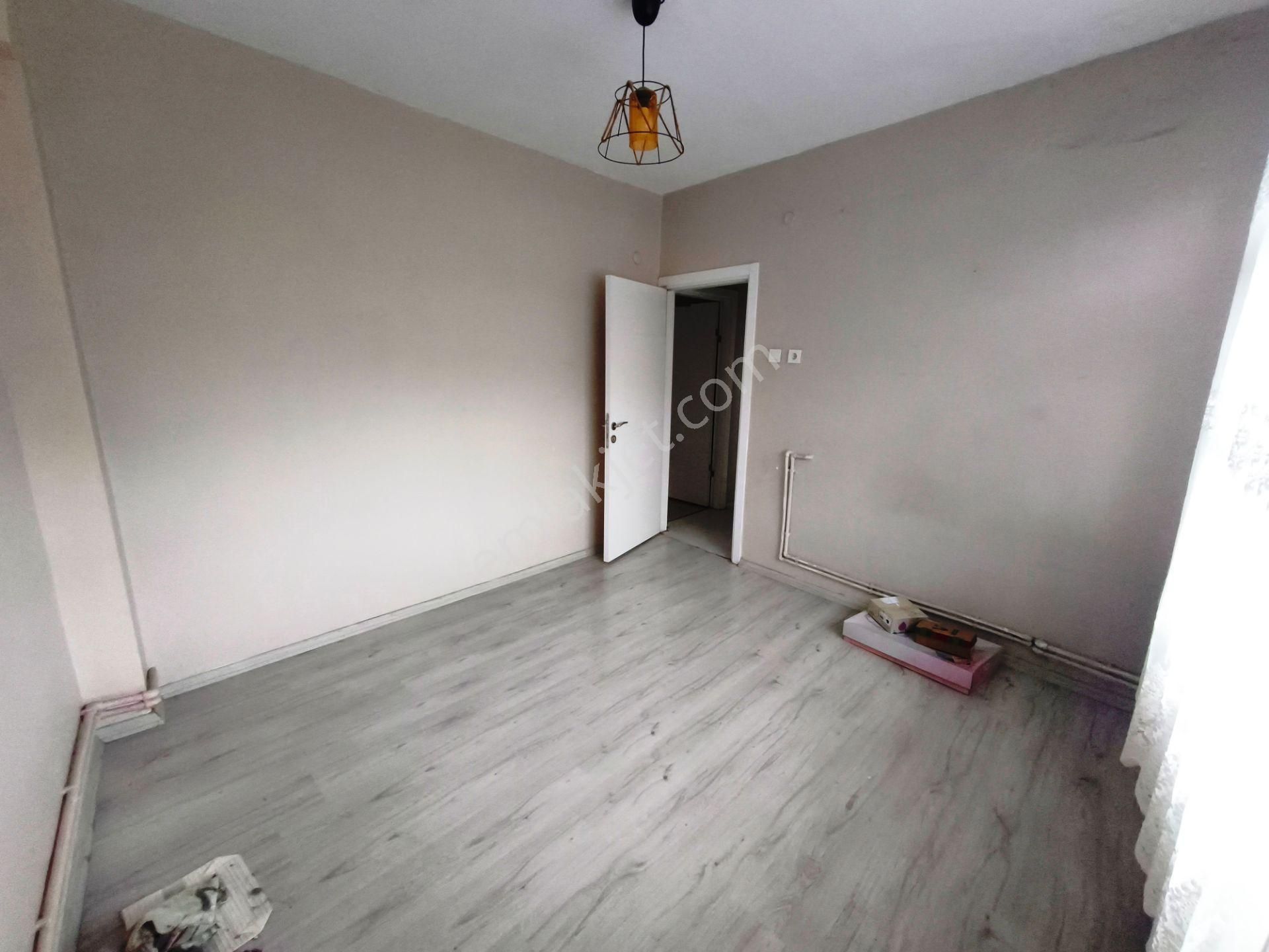 Eyüp Nişancı B.haydar 2+1 / 85m2 / Yüksek Giriş Kat, Havadar , Kombili Daire - Görsel 11