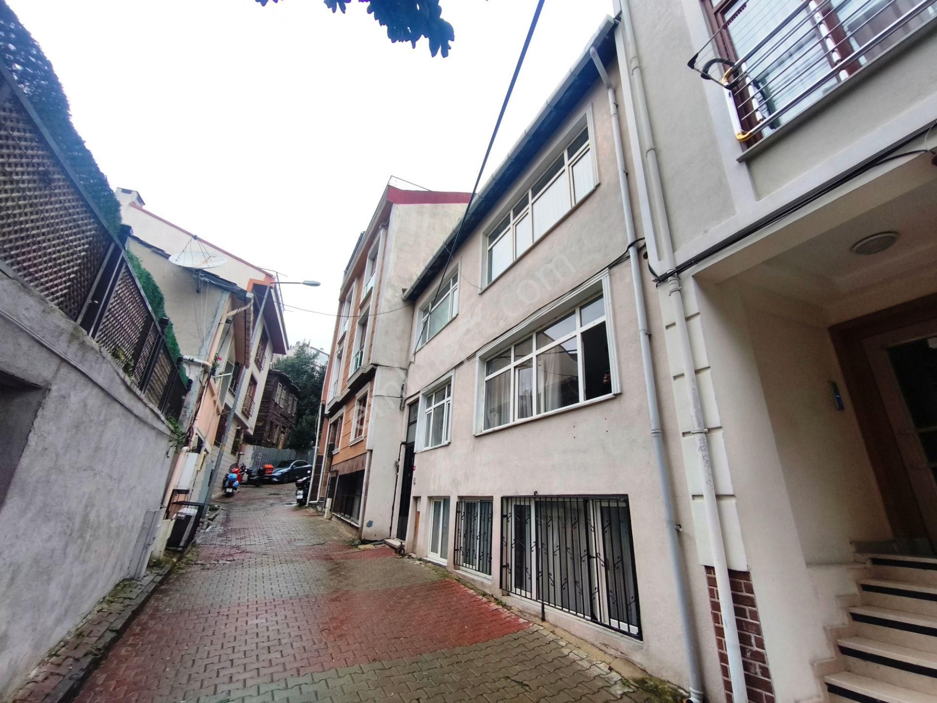 Eyüp Nişancı B.haydar 2+1 / 85m2 / Yüksek Giriş Kat, Havadar , Kombili Daire - Görsel 32