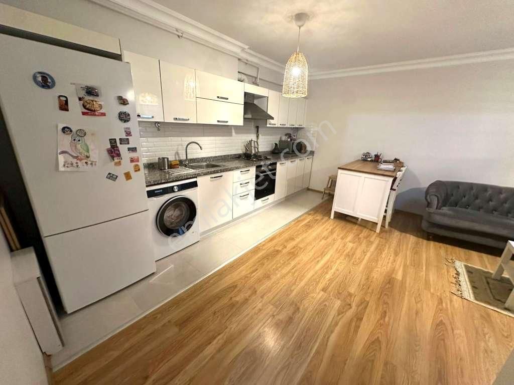 Kaçmaz'dan Çınar Mahallesinde İskanlı 4yıllık Binada 2+1 - Görsel 3