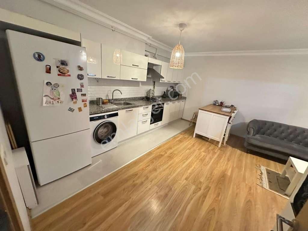 Kaçmaz'dan Çınar Mahallesinde İskanlı 4yıllık Binada 2+1 - Görsel 4