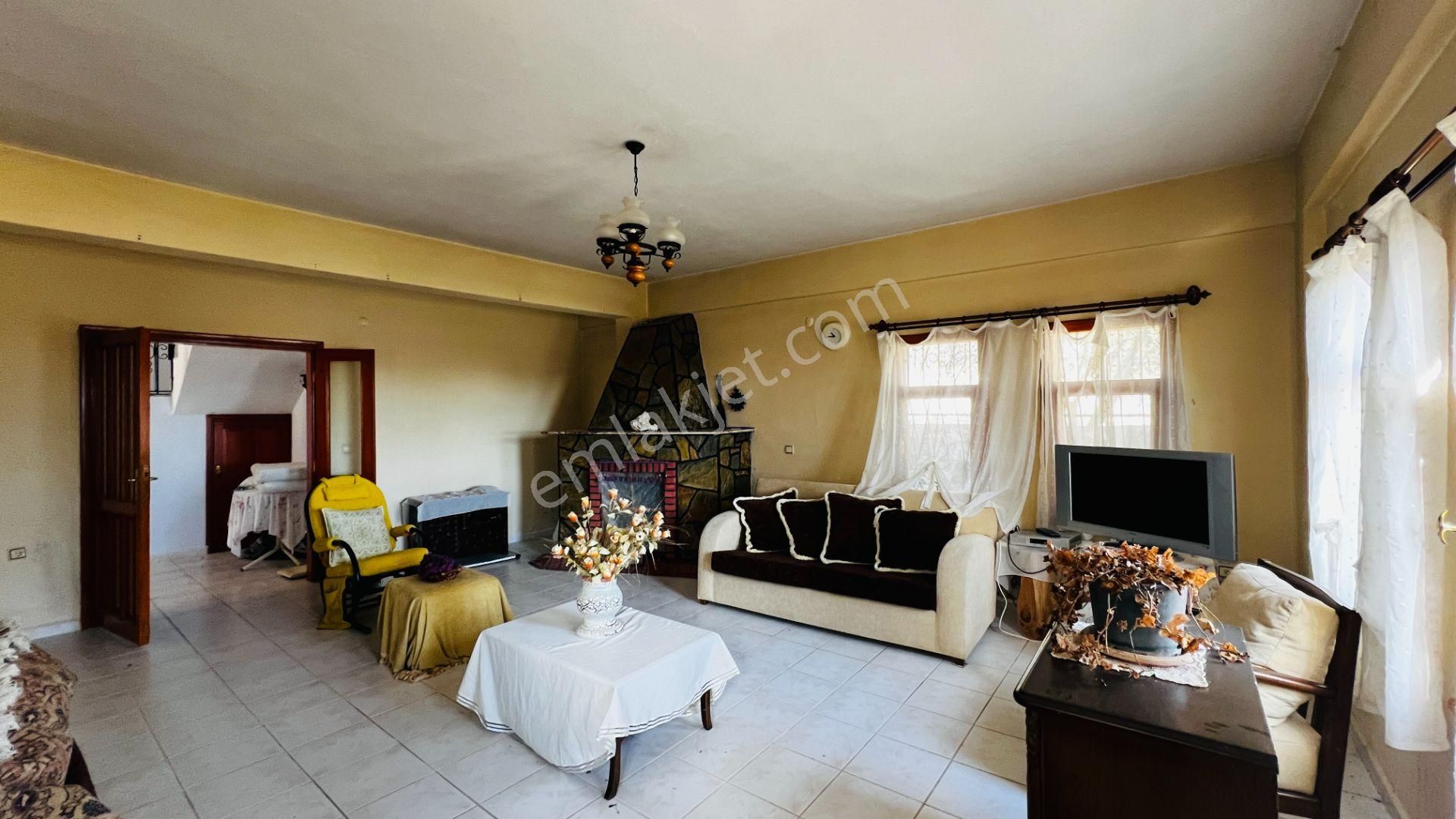 Kemer Beycik'te Geniş Arsa Alanına Sahip Satılık Villa - Görsel 7