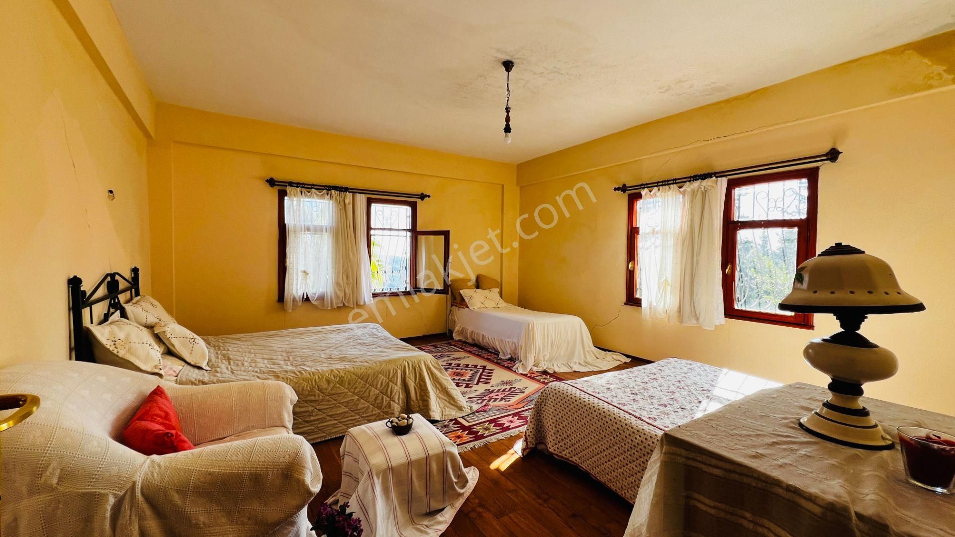 Kemer Beycik'te Geniş Arsa Alanına Sahip Satılık Villa - Görsel 10