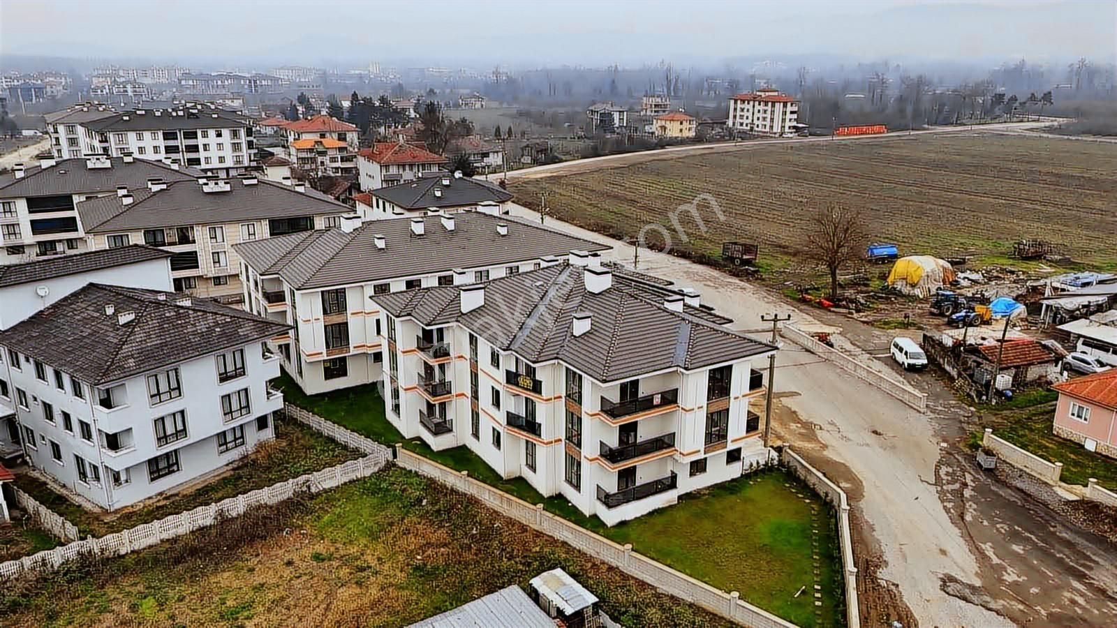 Acil Enya Gayrimenkul'den Dereli Tütüncü Mh Satılık 3+1 Daire - Görsel 2