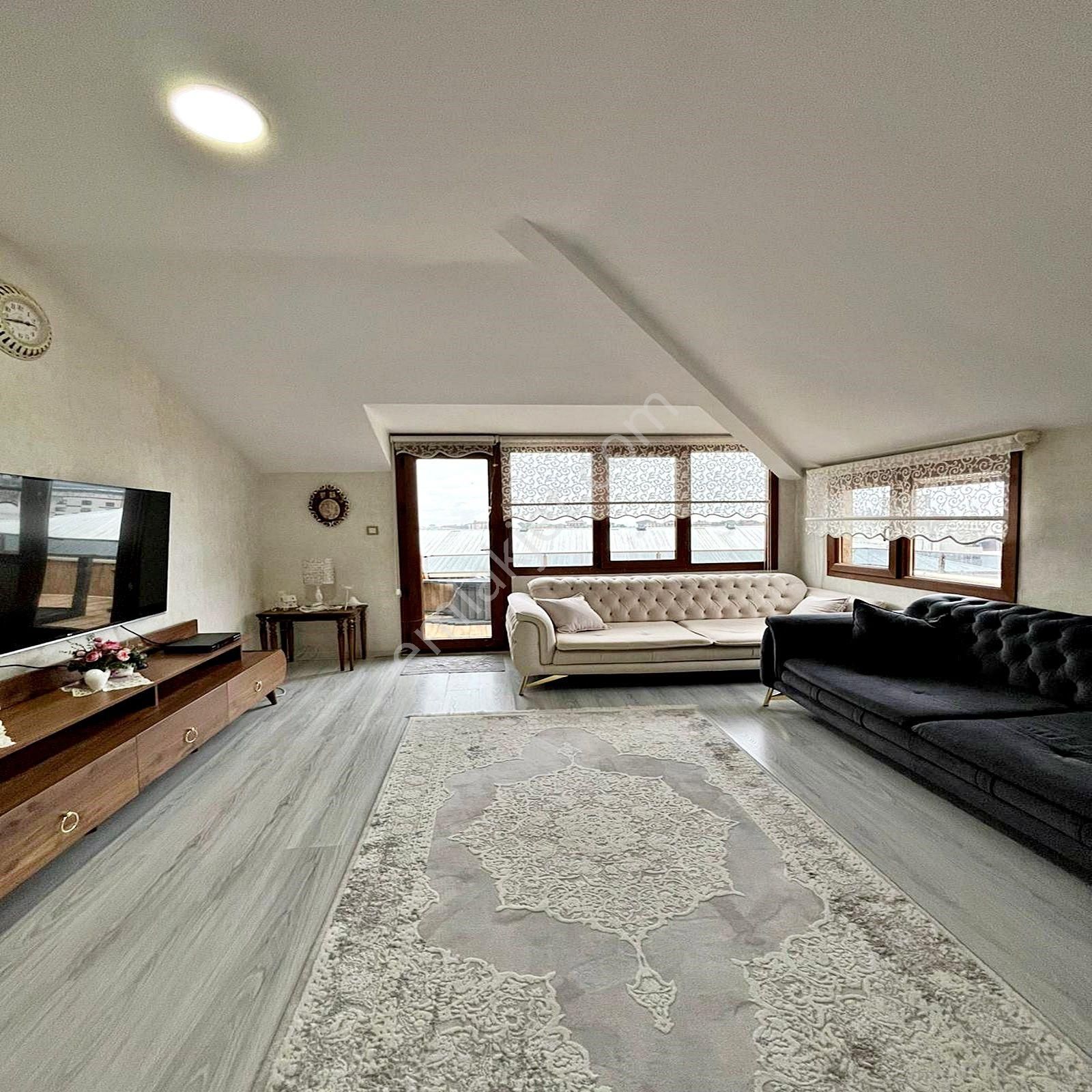 Beylikdüzü Ashıll Konaklarında Satılık Lüks 4+2 Dubleks - Görsel 9