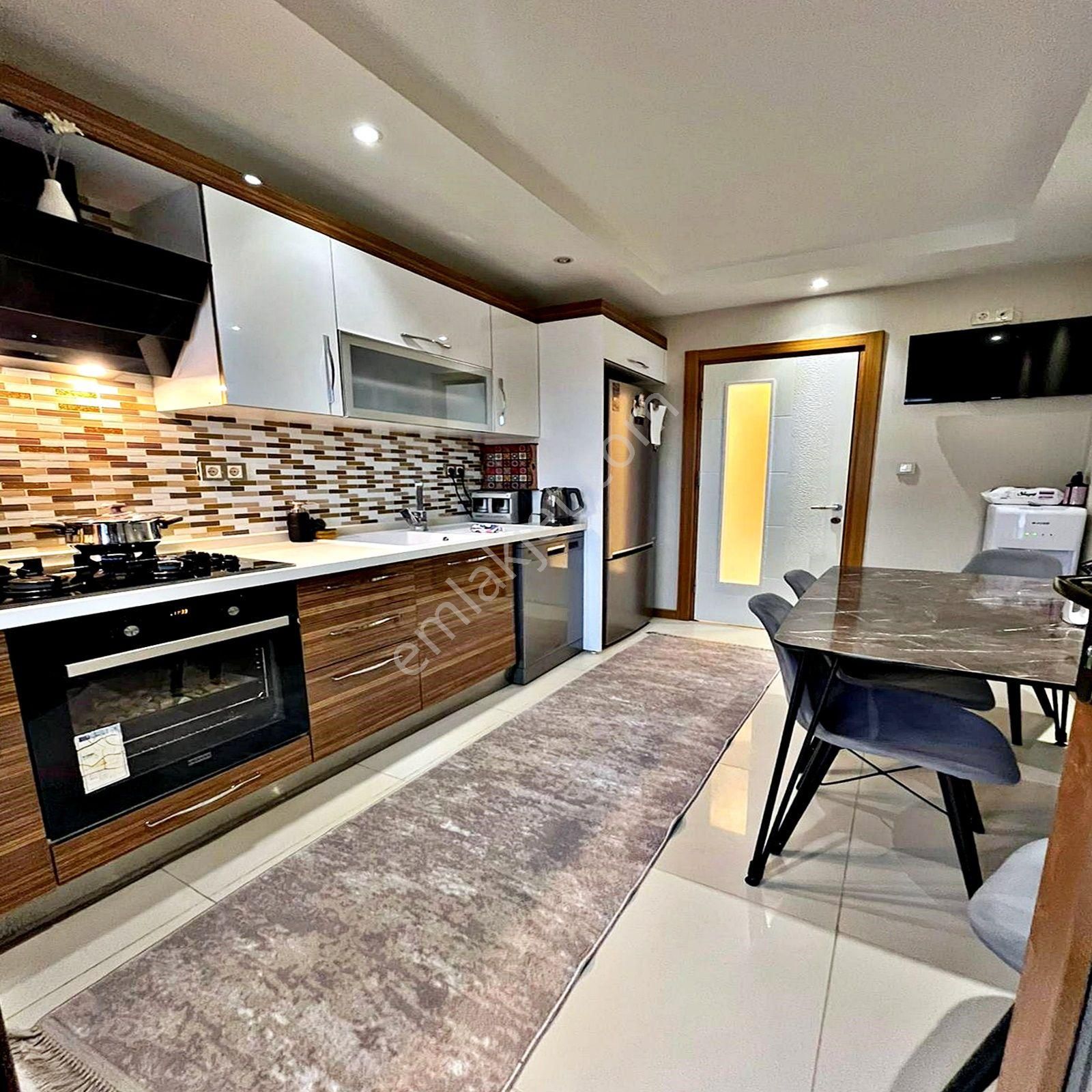 Beylikdüzü Ashıll Konaklarında Satılık Lüks 4+2 Dubleks - Görsel 3