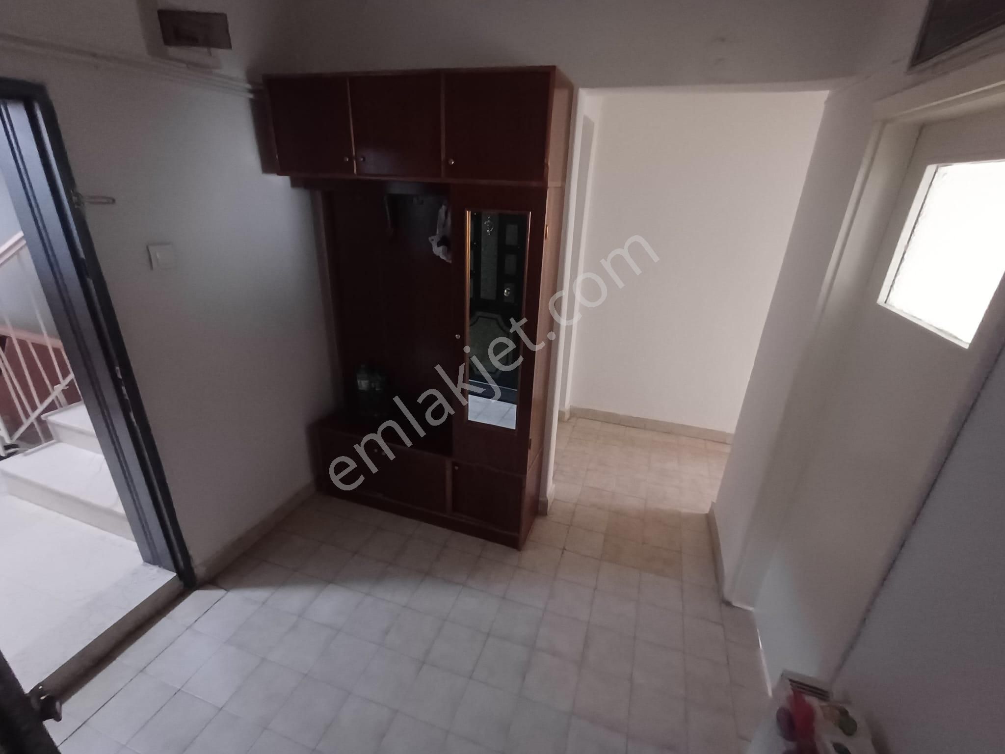 Yazıcı Dan Plevne Mahallesinde 2.ara Katta Satılık 3+1 Daire - Görsel 4