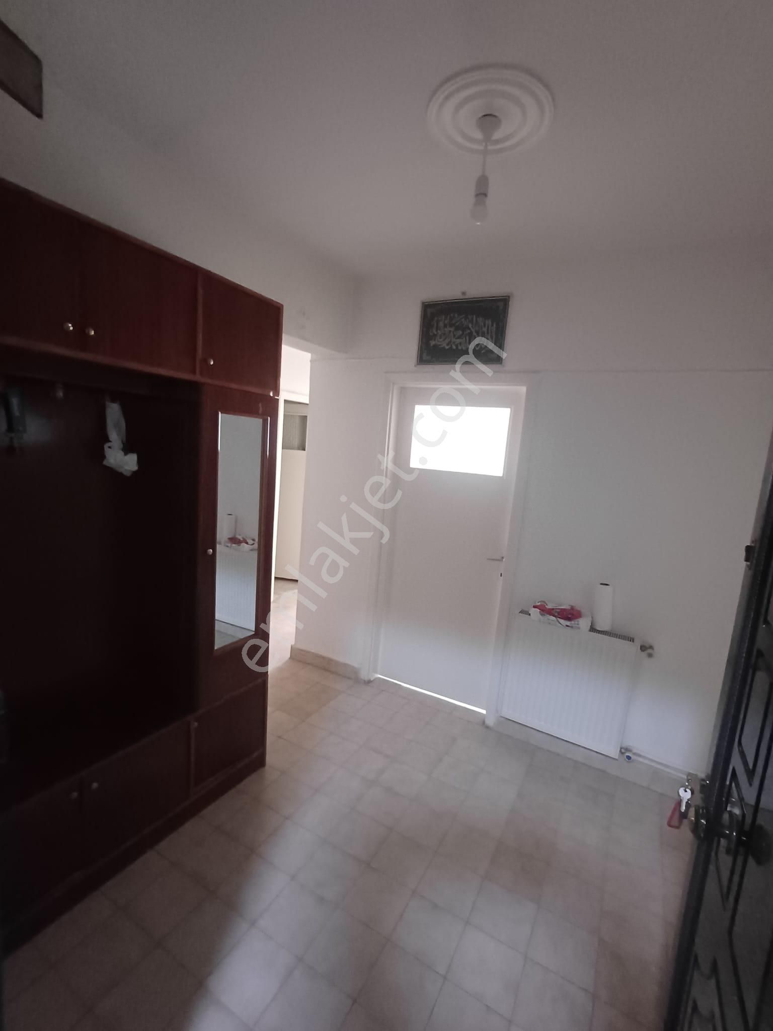 Yazıcı Dan Plevne Mahallesinde 2.ara Katta Satılık 3+1 Daire - Görsel 5