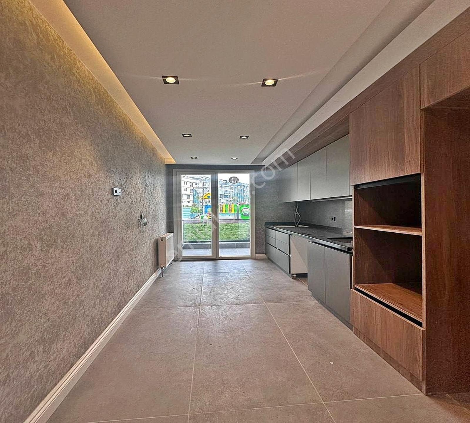 Giyinme Odalı Butik Site İçerisinde Satılık 3+1 - Görsel 4