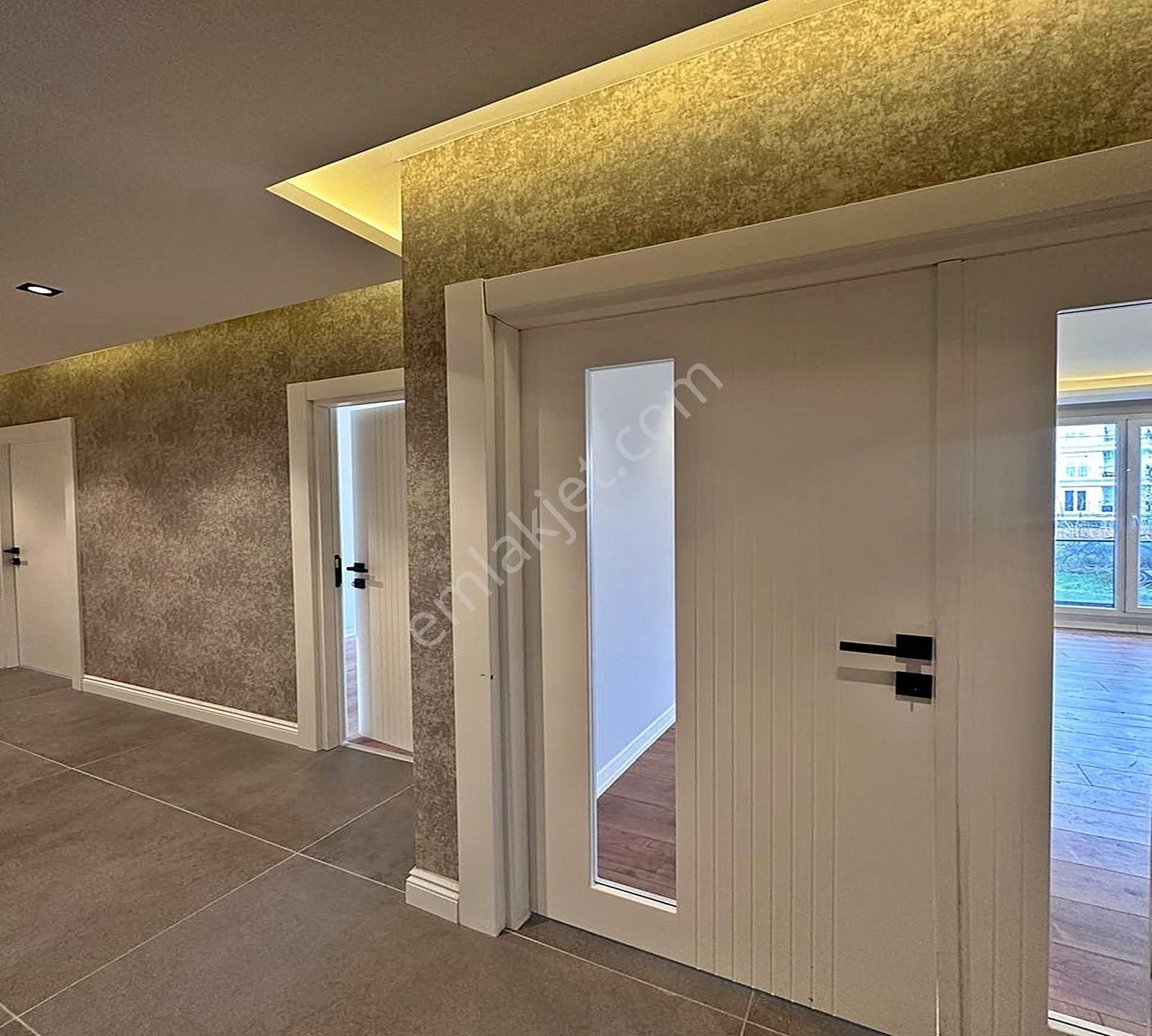 Giyinme Odalı Butik Site İçerisinde Satılık 3+1 - Görsel 15