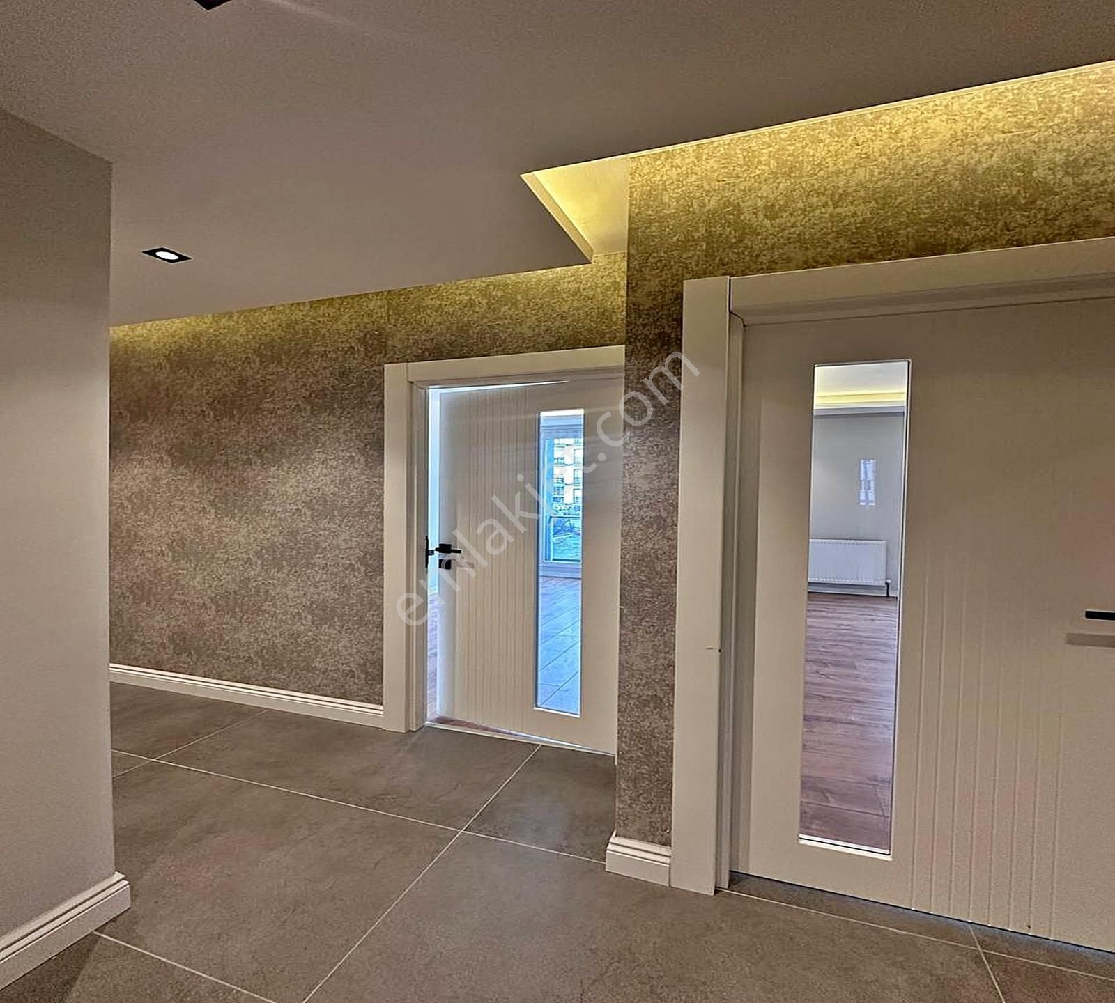 Giyinme Odalı Butik Site İçerisinde Satılık 3+1 - Görsel 7