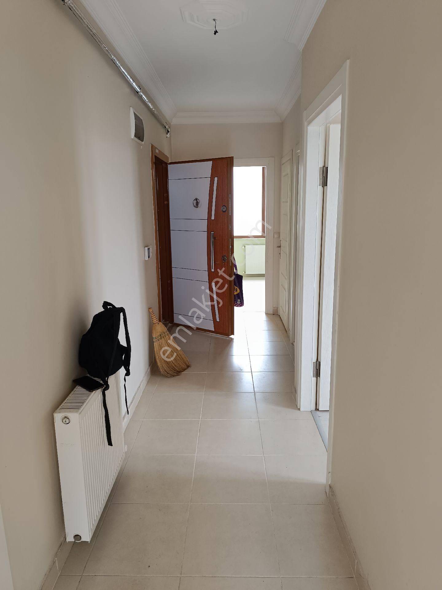 Sahibinden 2+1 2. Kat Yeni Bina - Görsel 2