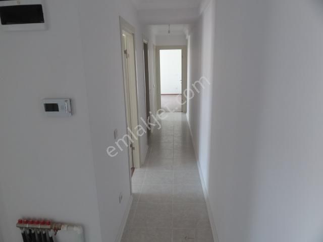 Ünalan Metro-metrobüs Yakını Genç Ap.da Kiralık Daire 3+1,120m2. - Görsel 18