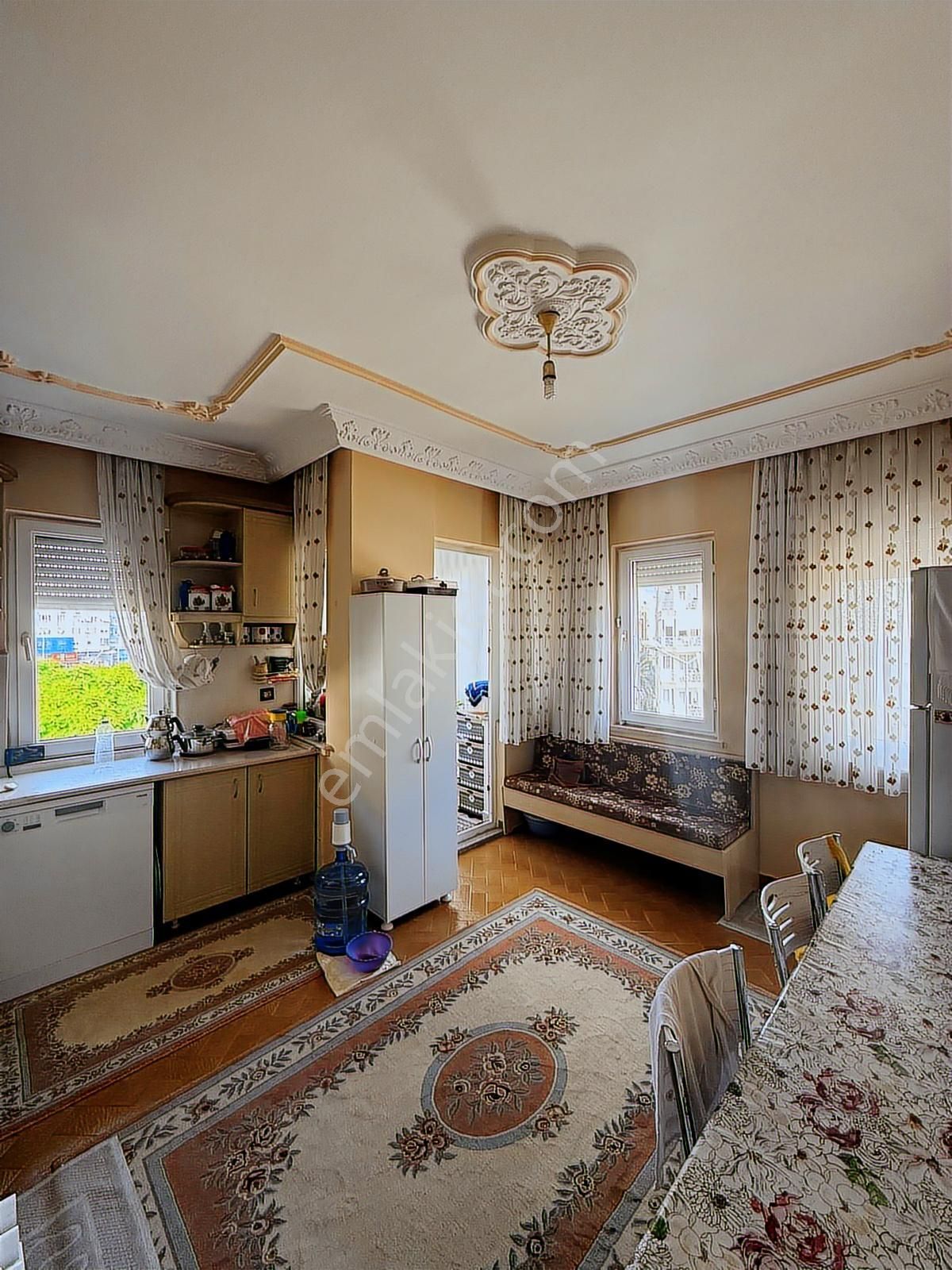 Tek Daire Fiyatına İki Daire | Arakat Geniş 3+1 Satılık - Görsel 5