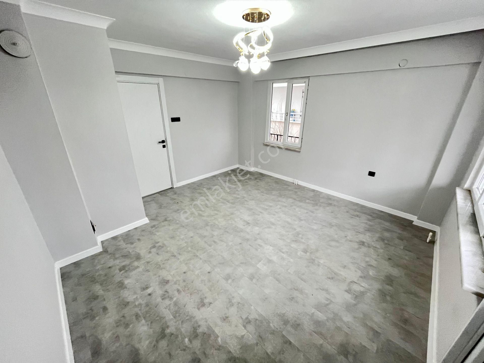 Akçay Özgüven Emlak'tan Denize 300 Metre Arakat Ön Cephe 2+1 Daire - Görsel 6