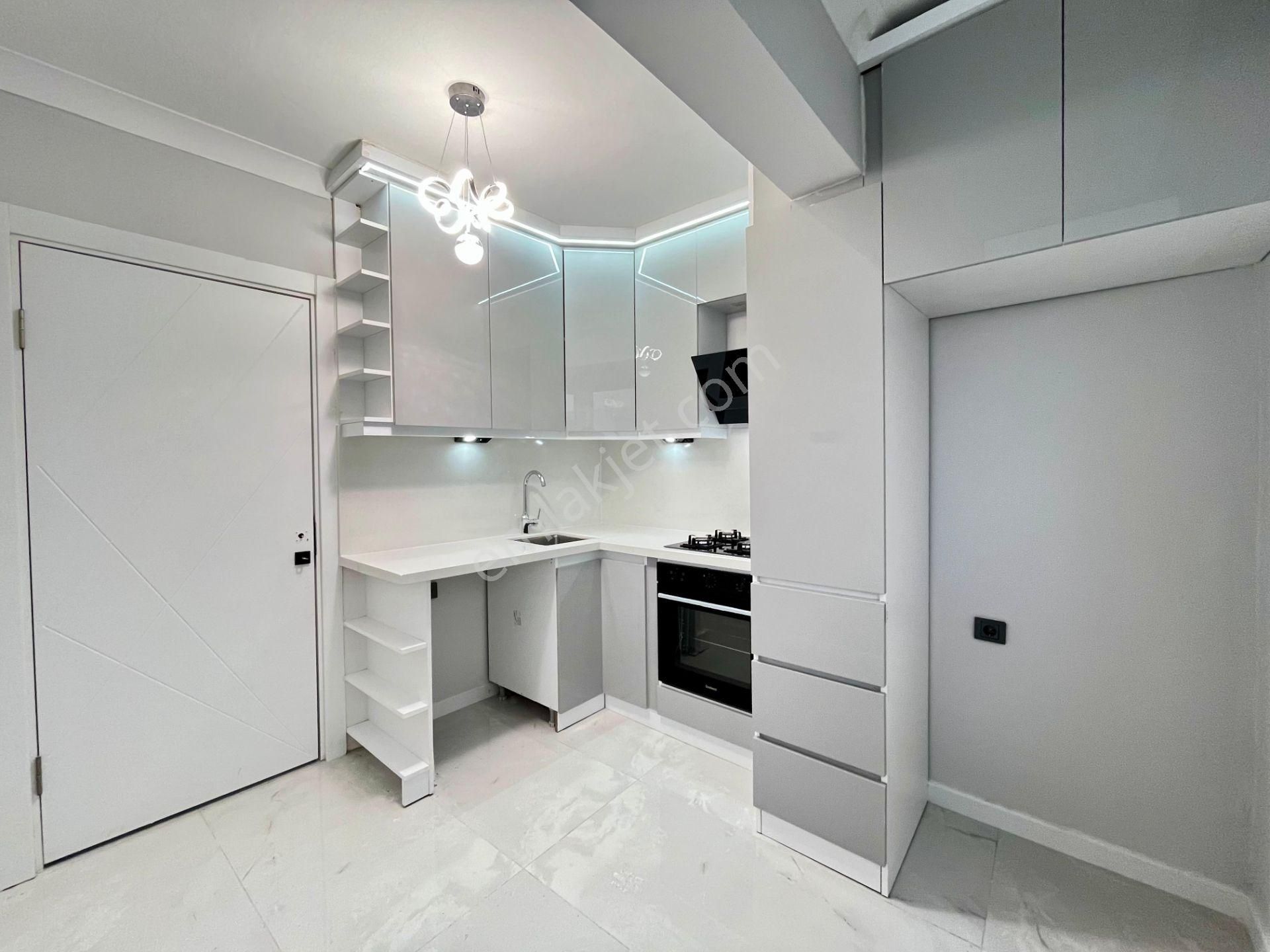 Akçay Özgüven Emlak'tan Denize 300 Metre Arakat Ön Cephe 2+1 Daire - Görsel 3