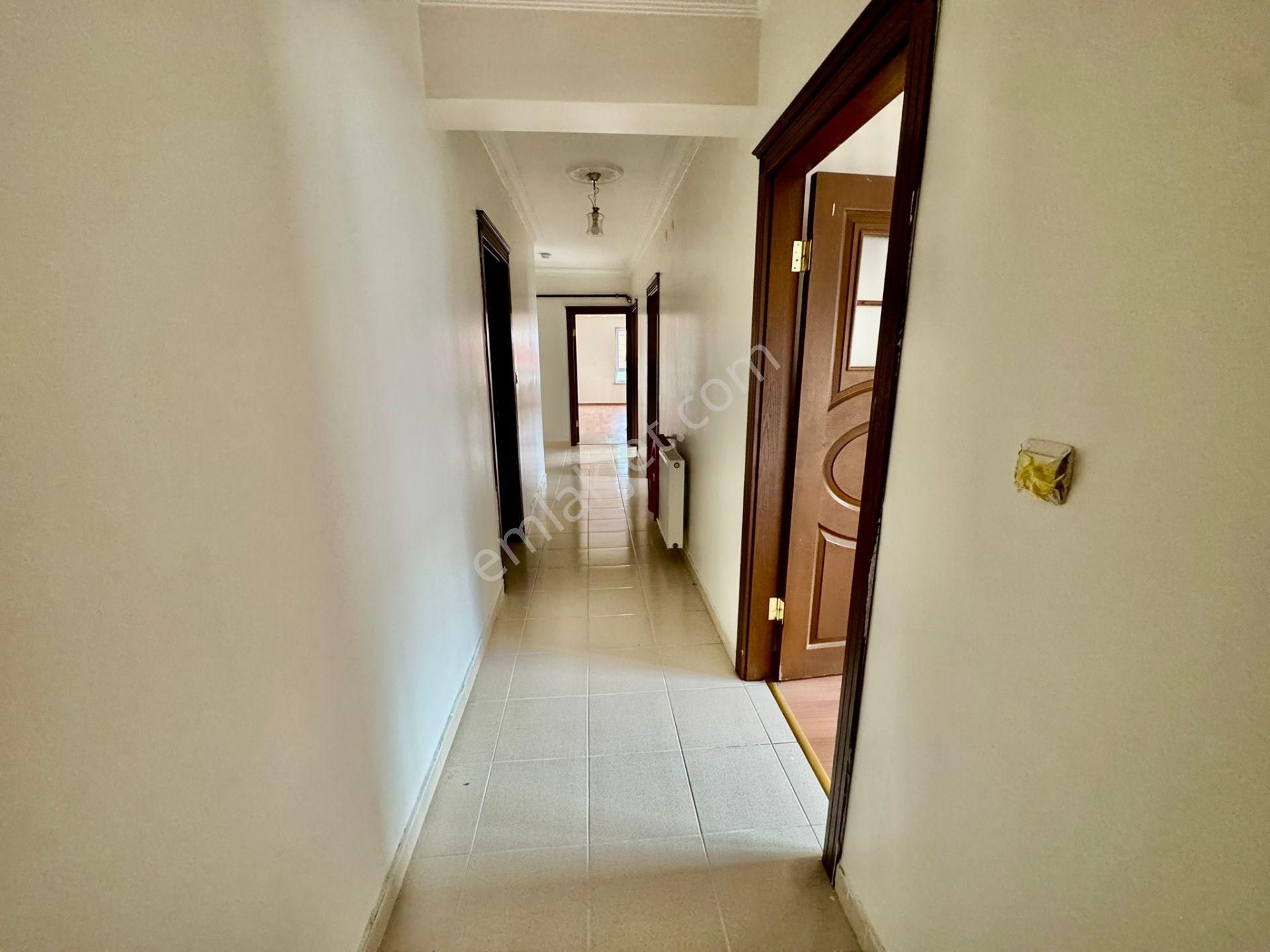 Kuşcgız Mahallesinde Yapılı Katta Manzaralı Asansörlü - Görsel 14