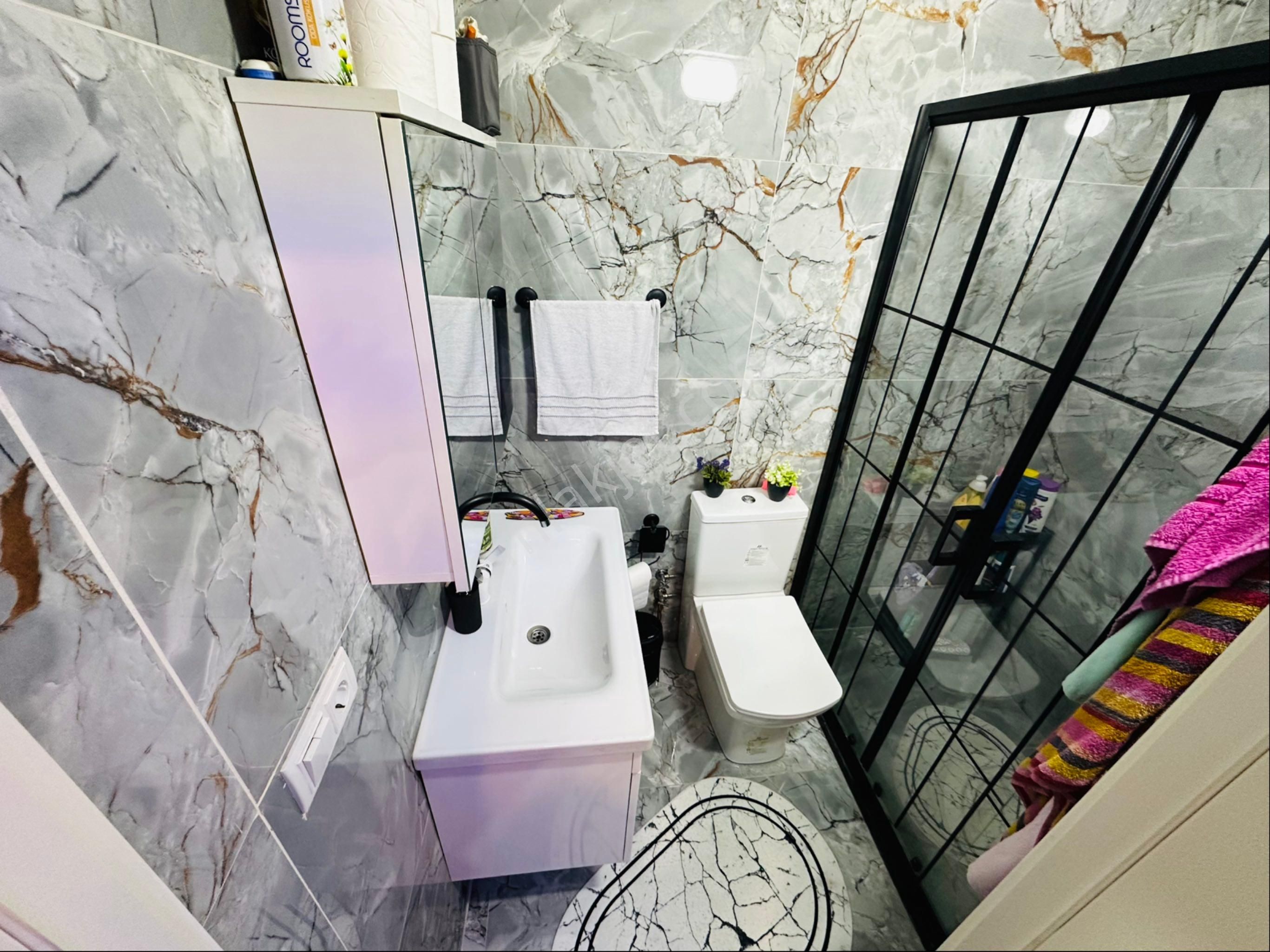 S.çiftliği Mah'de 2+1 95m2 Yerden Isıtmalı Ultra Lüx Bahçe Katı - Görsel 31