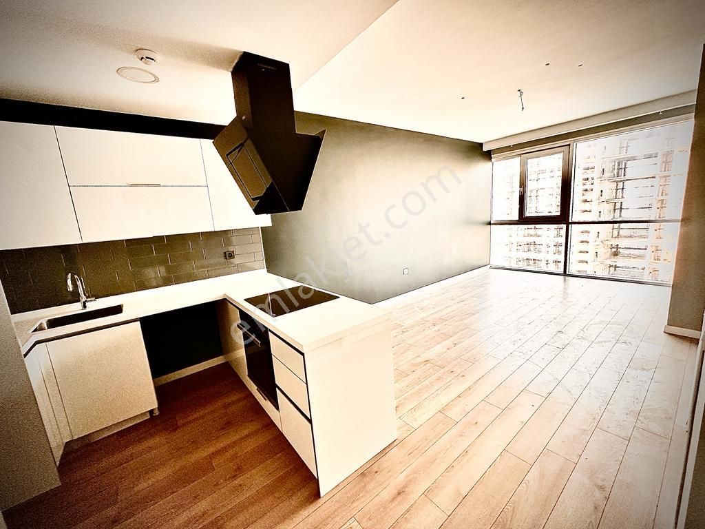 Goldhouse Dan Satılık S Life Ekspres Metro İstasyon Yanı Daire