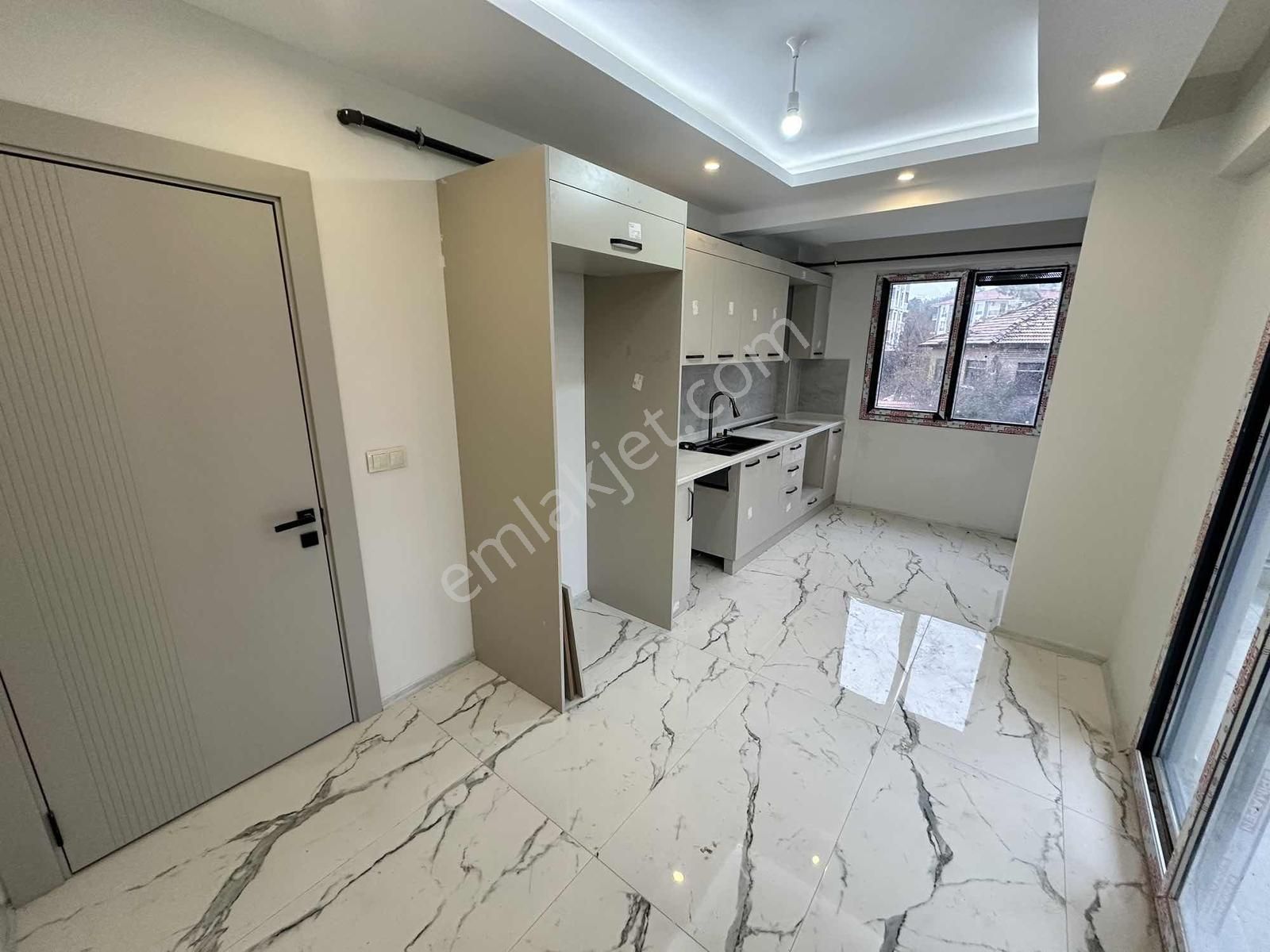 Çamlık Mahallesinde Manzaralı 2+1 110m2 Daire - Görsel 15